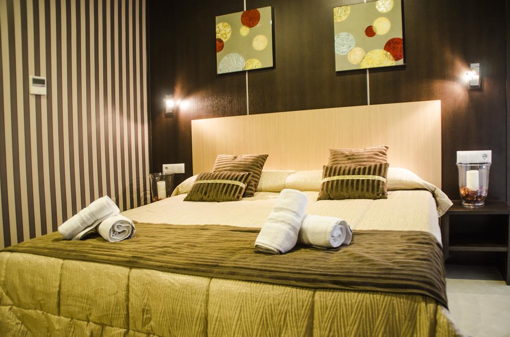 Double or Twin Economy