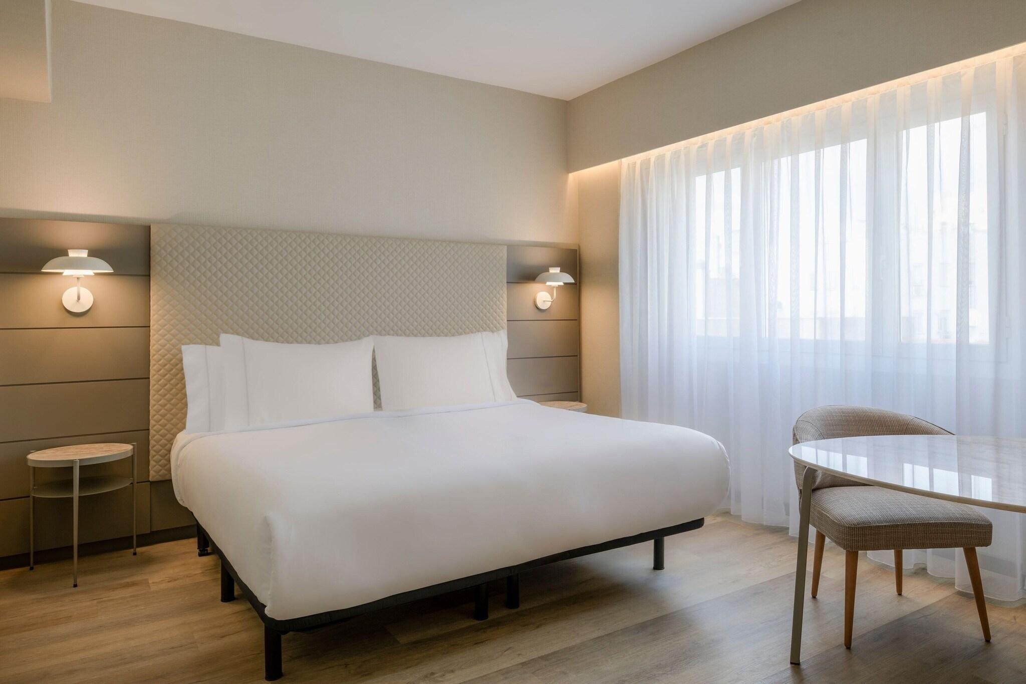 Double King Size Bed