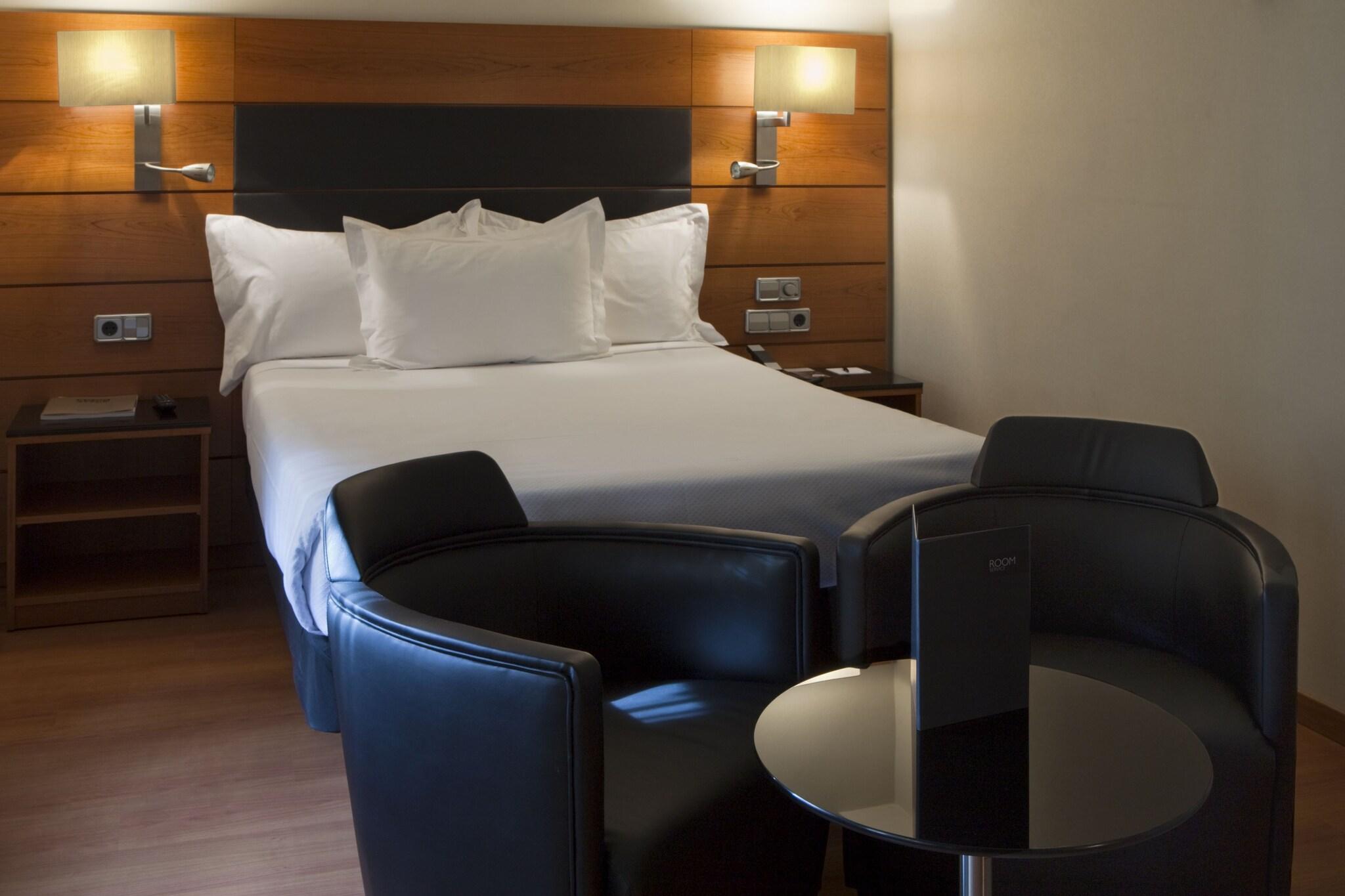 Double Queen Size Bed