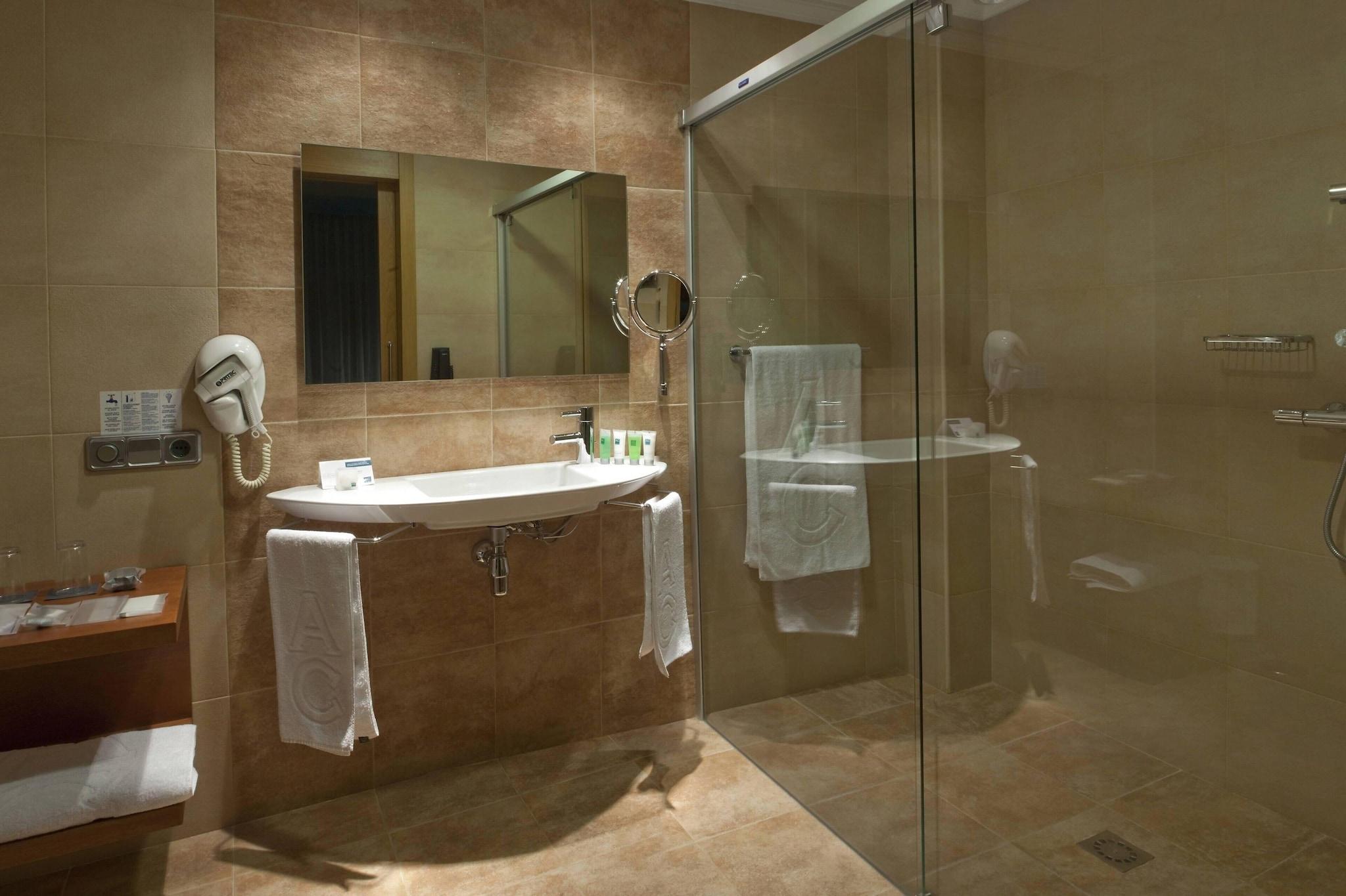 Double Queen Size Bed