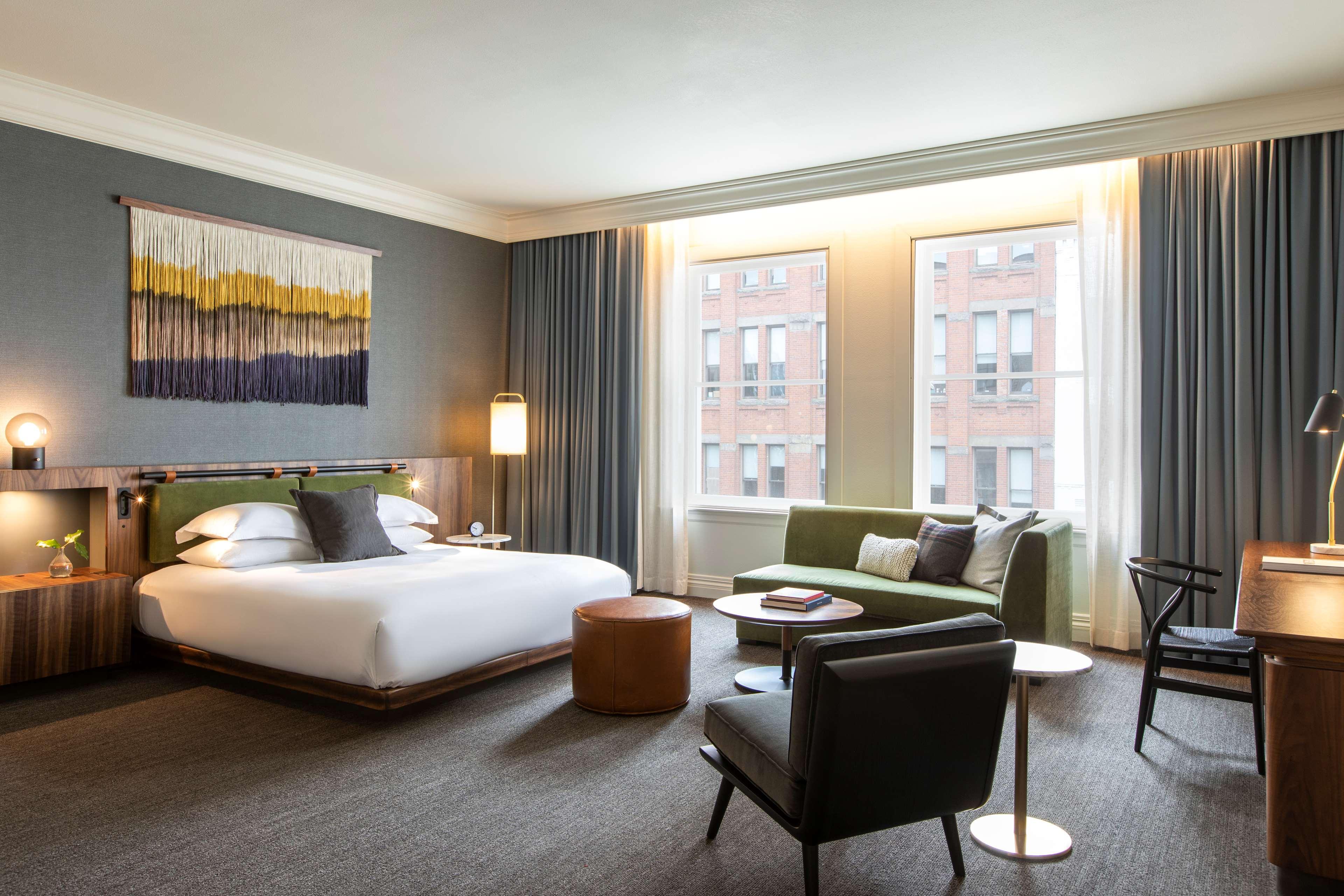 Studio King Size Bed