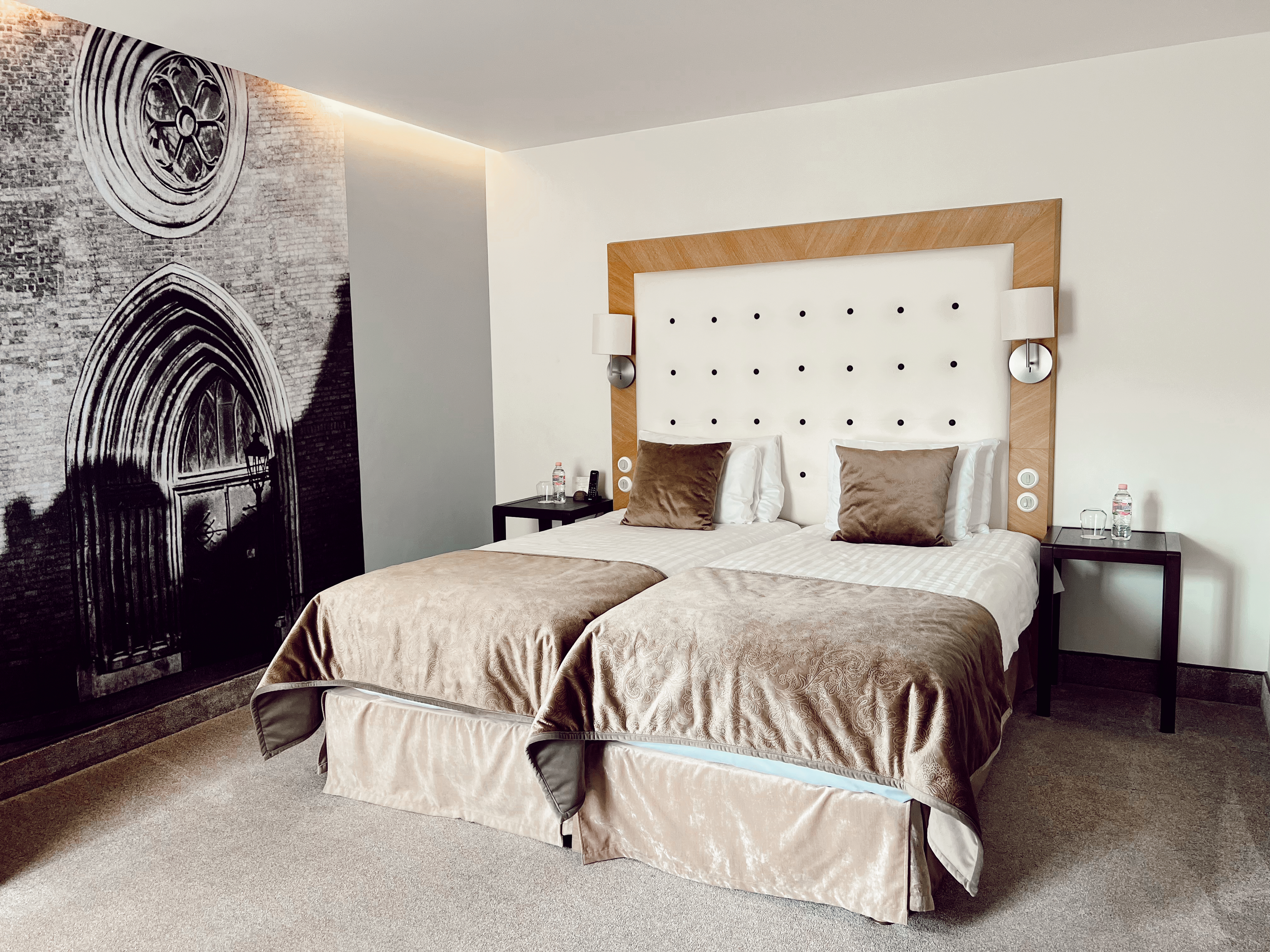 Twin Deluxe Two Beds