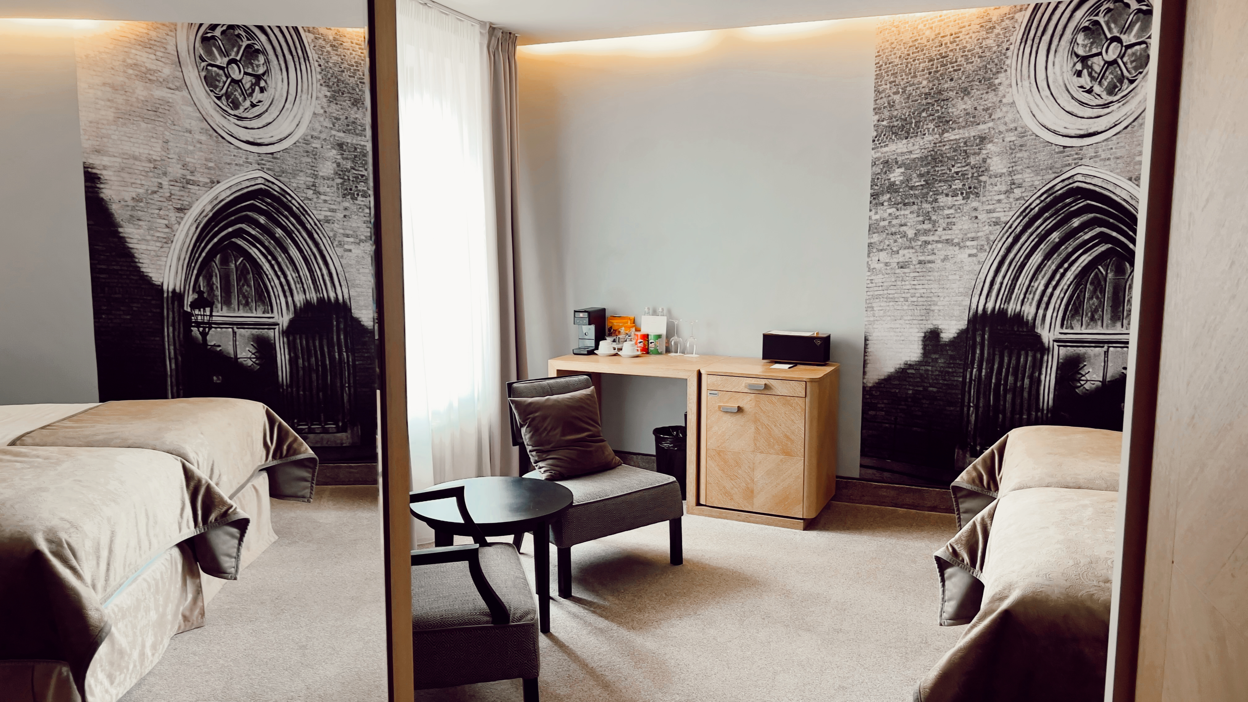 Twin Deluxe Two Beds