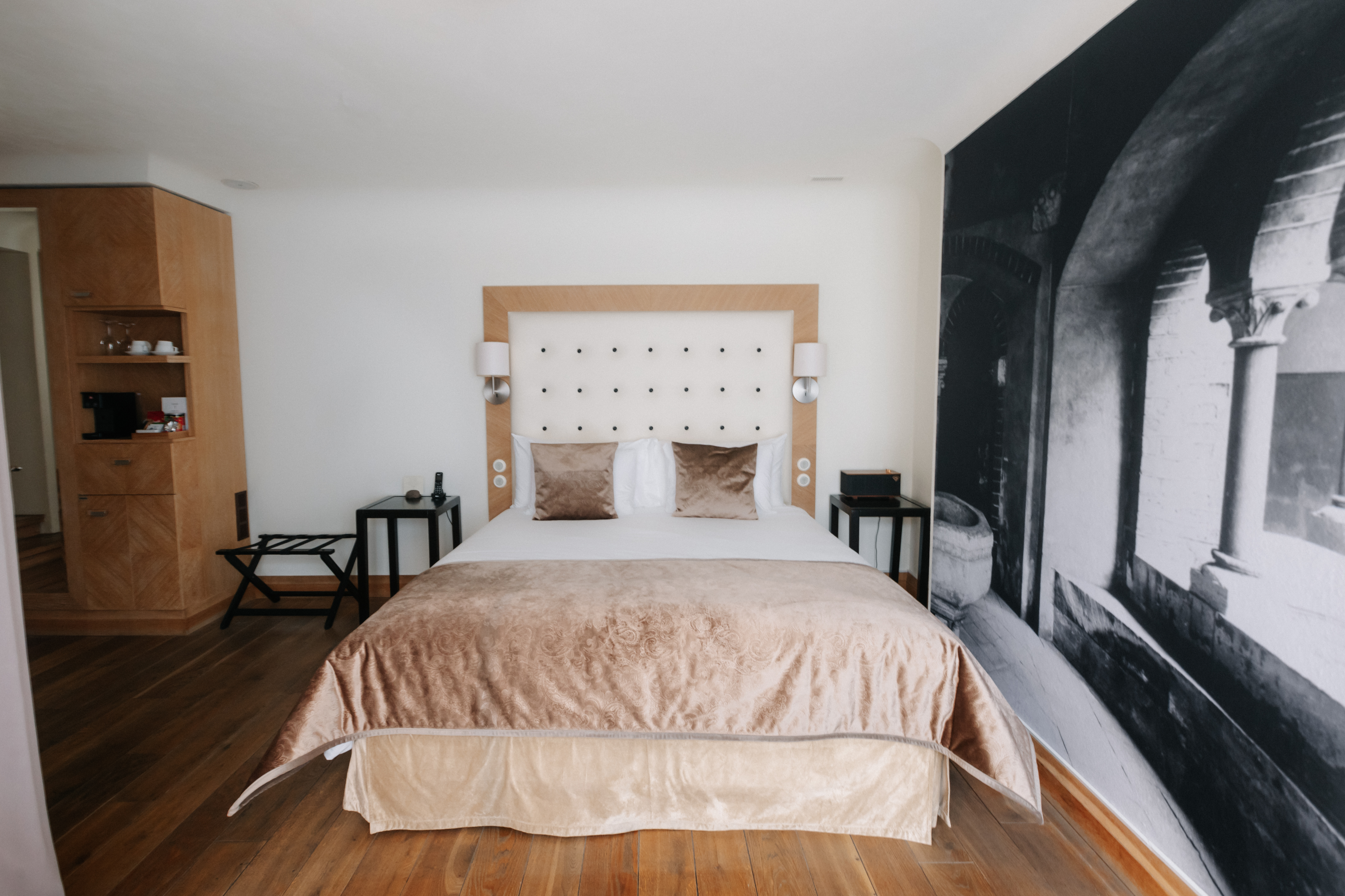 Double Deluxe One Bed