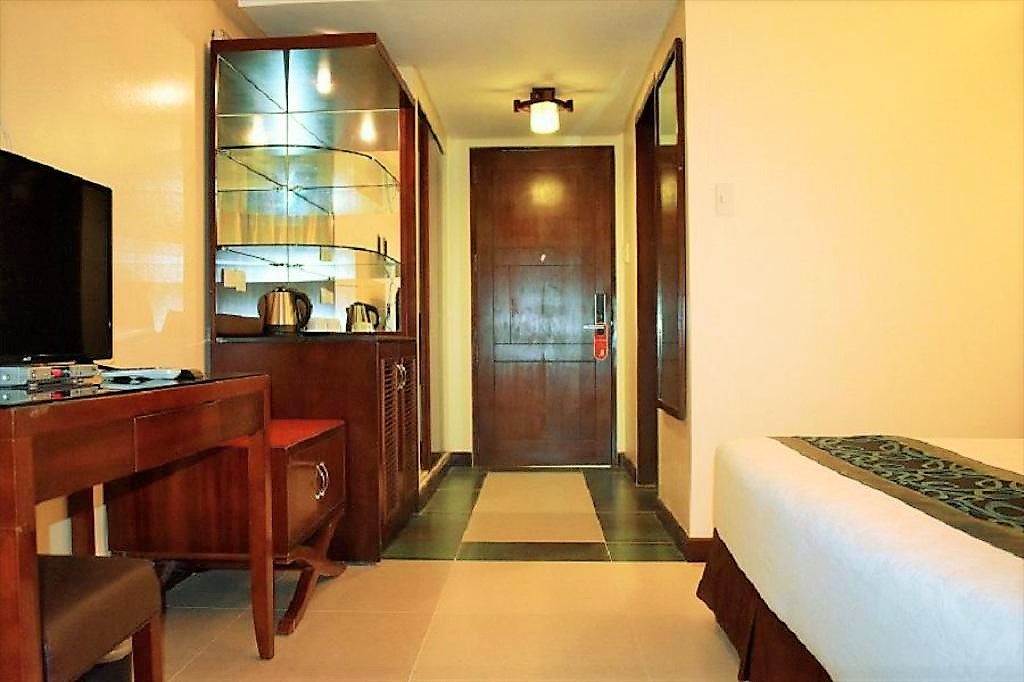 Double Deluxe King Bed