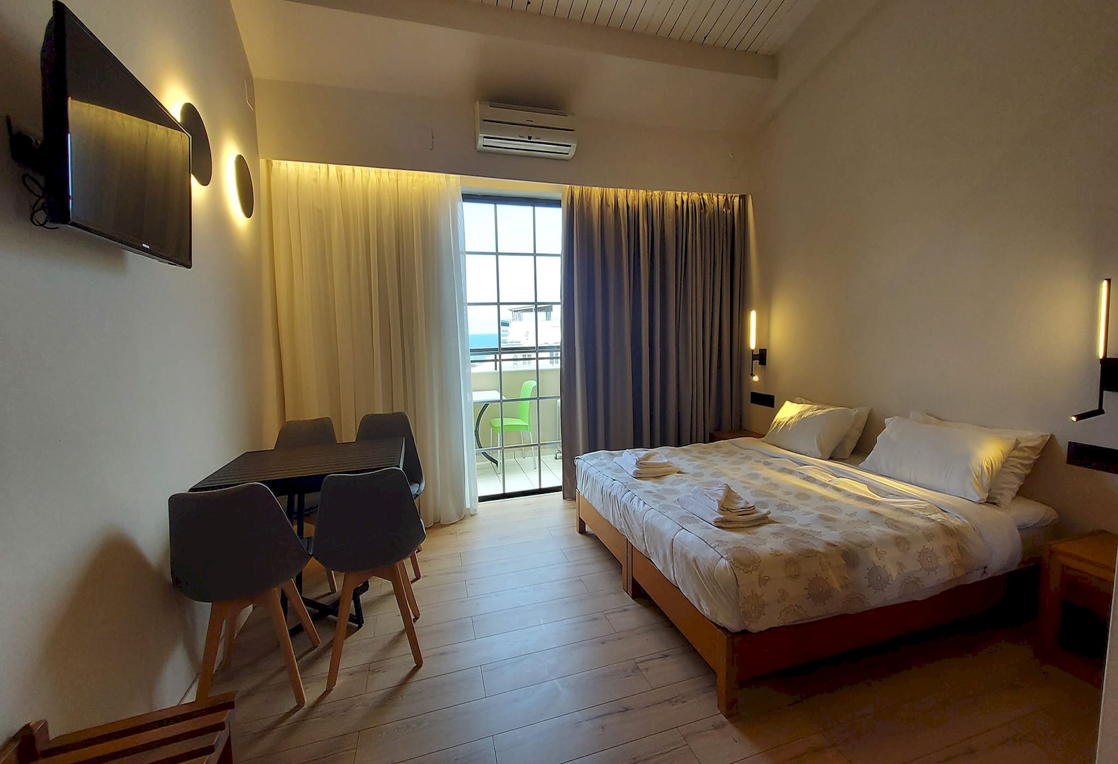 Double or Twin Standard