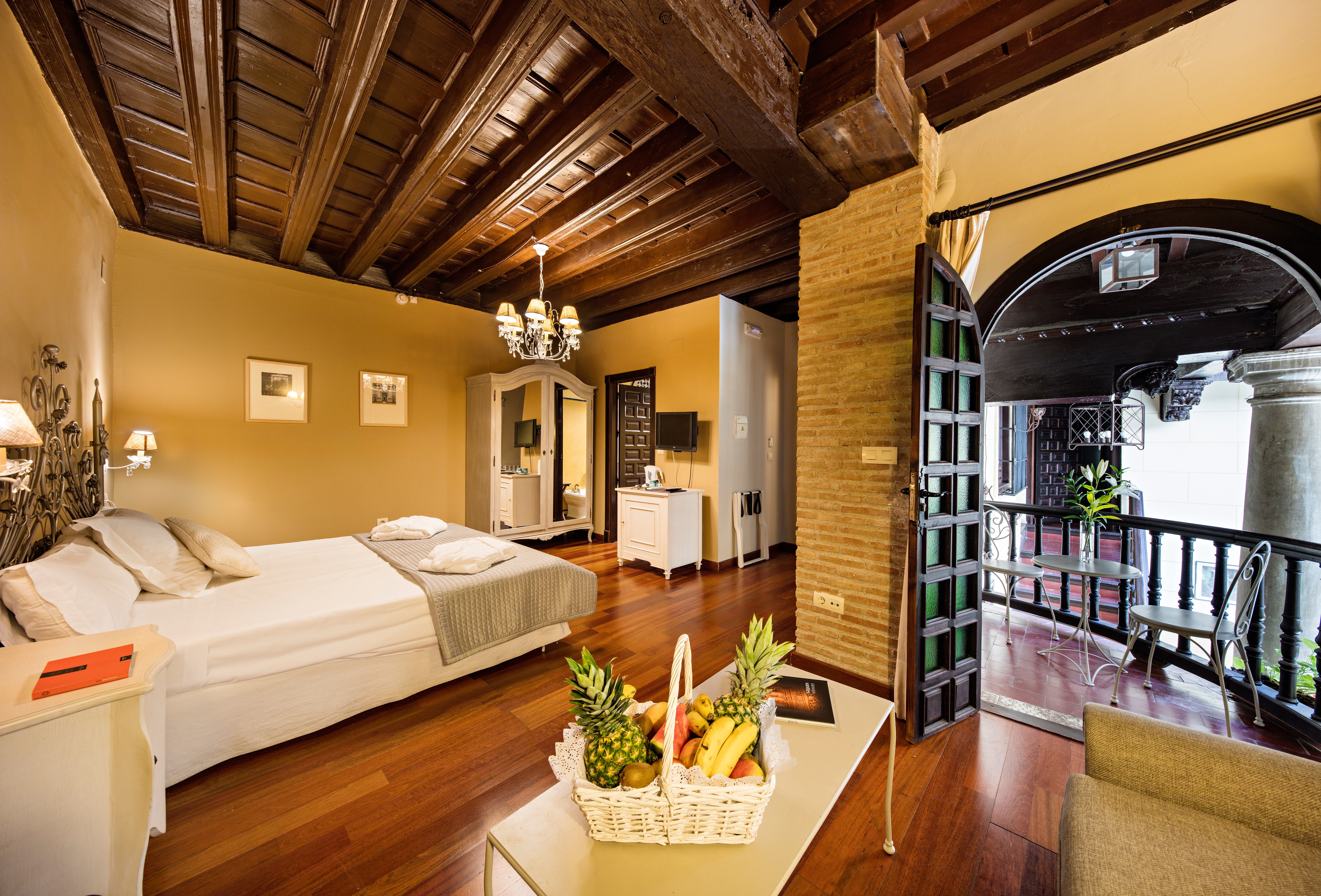 Double or Twin Deluxe