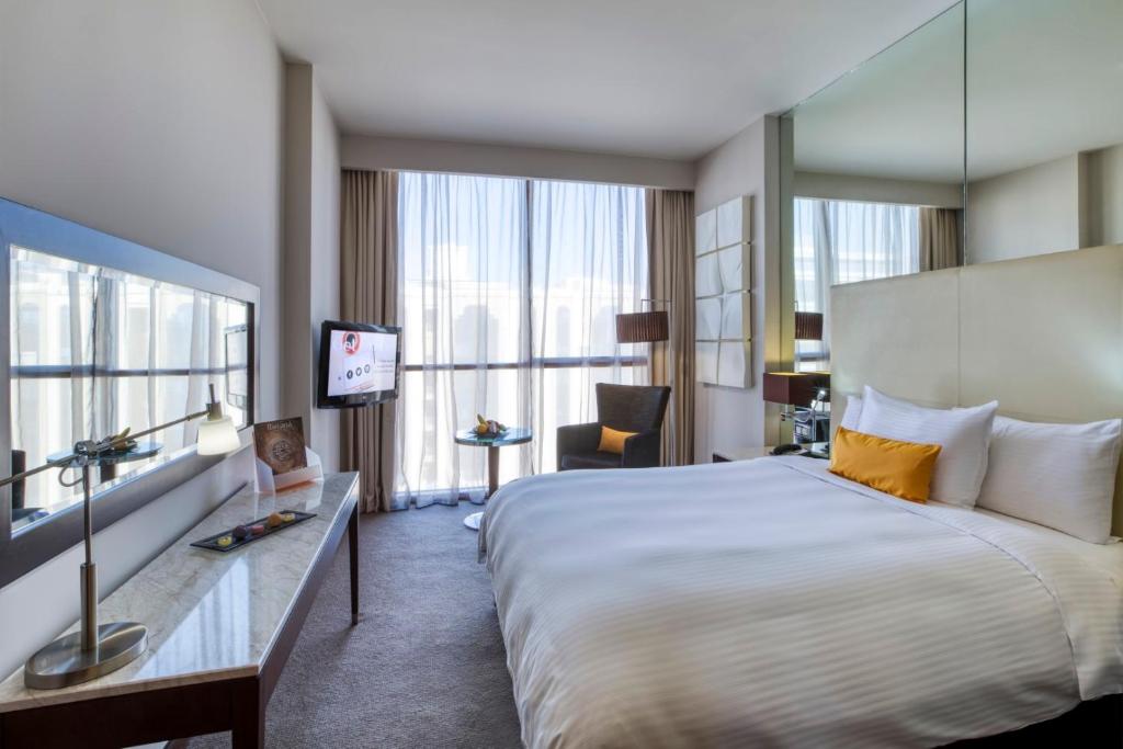 Double Queen Size Bed