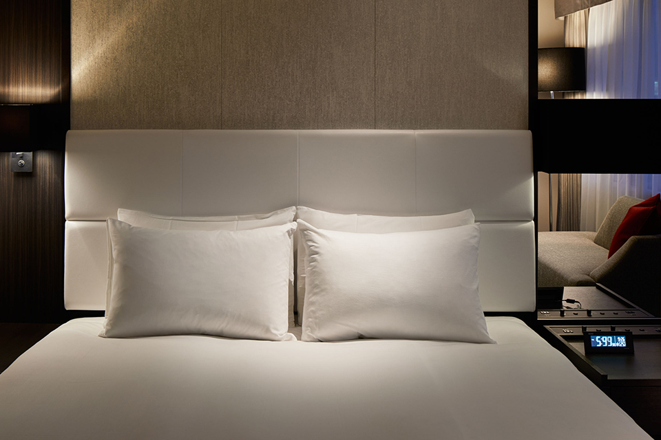 Double Single Executive