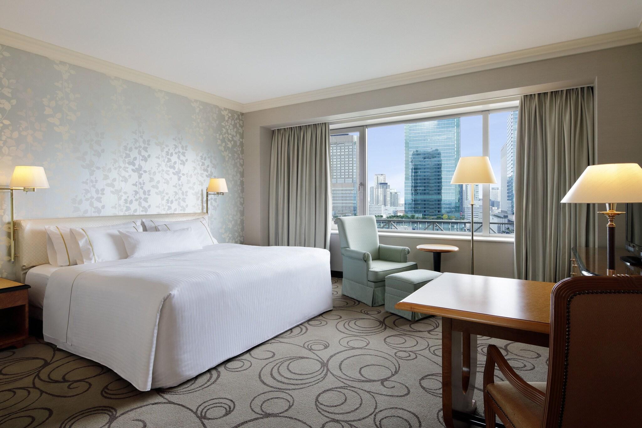 Double Deluxe King Bed