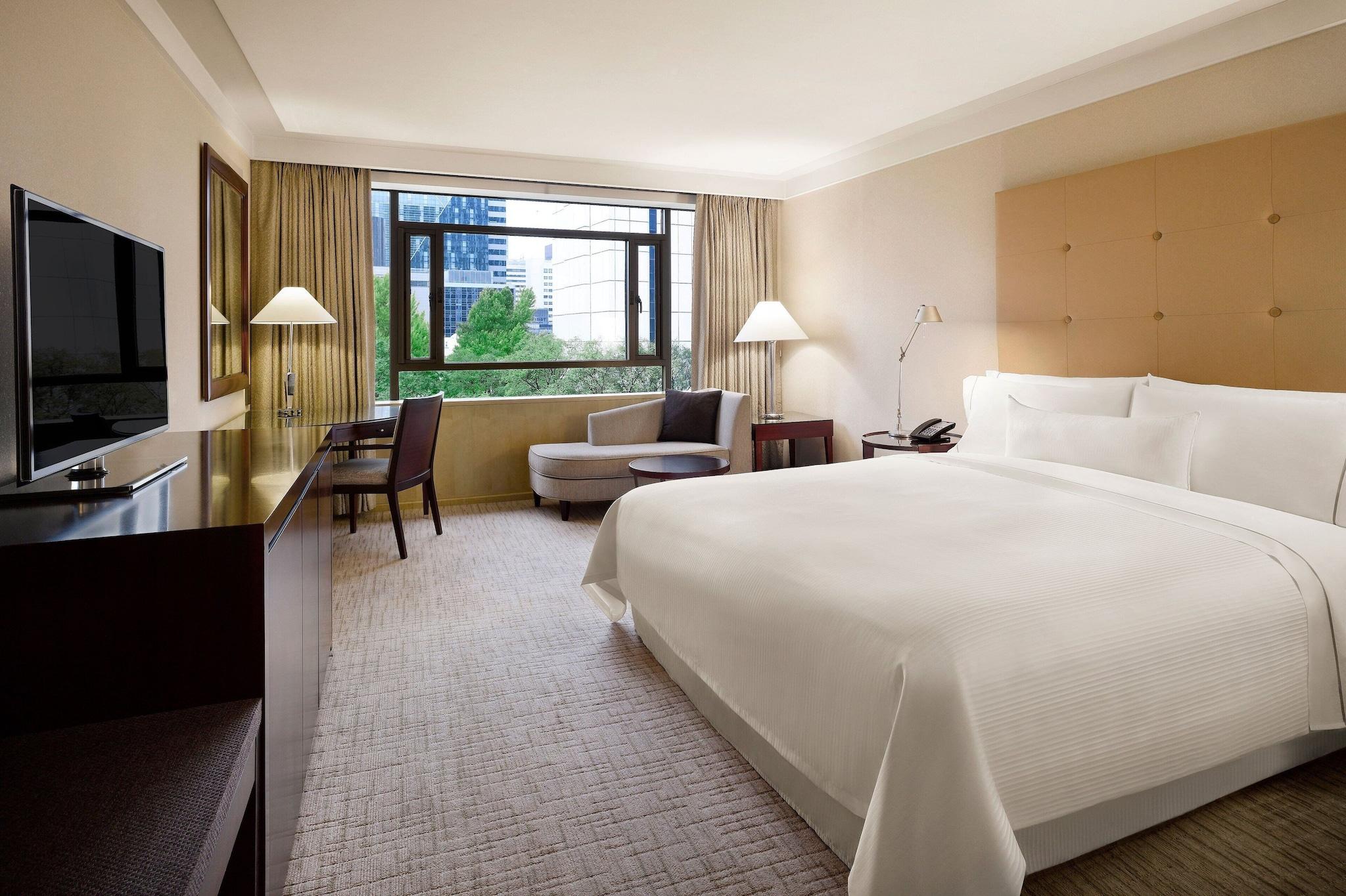 Double Executive King Bed