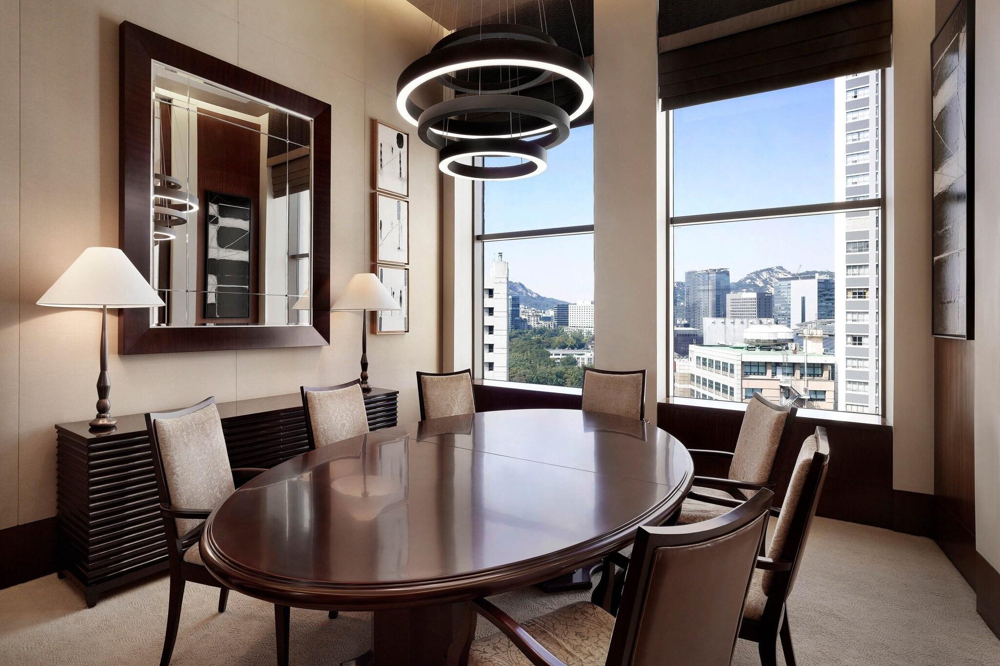 Suite Presidential with Views