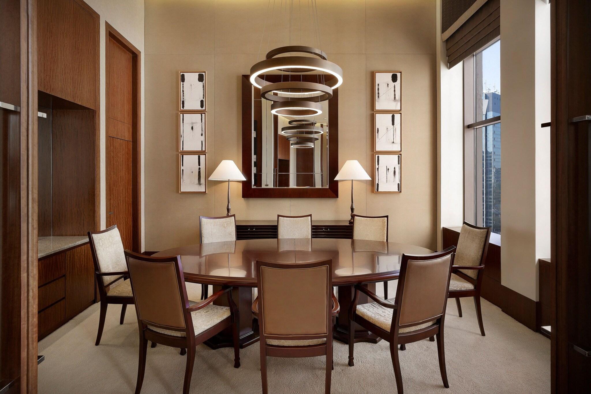 Suite Presidential with Views