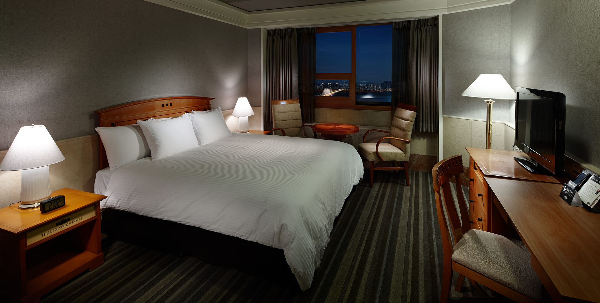 Double Premier King Bed