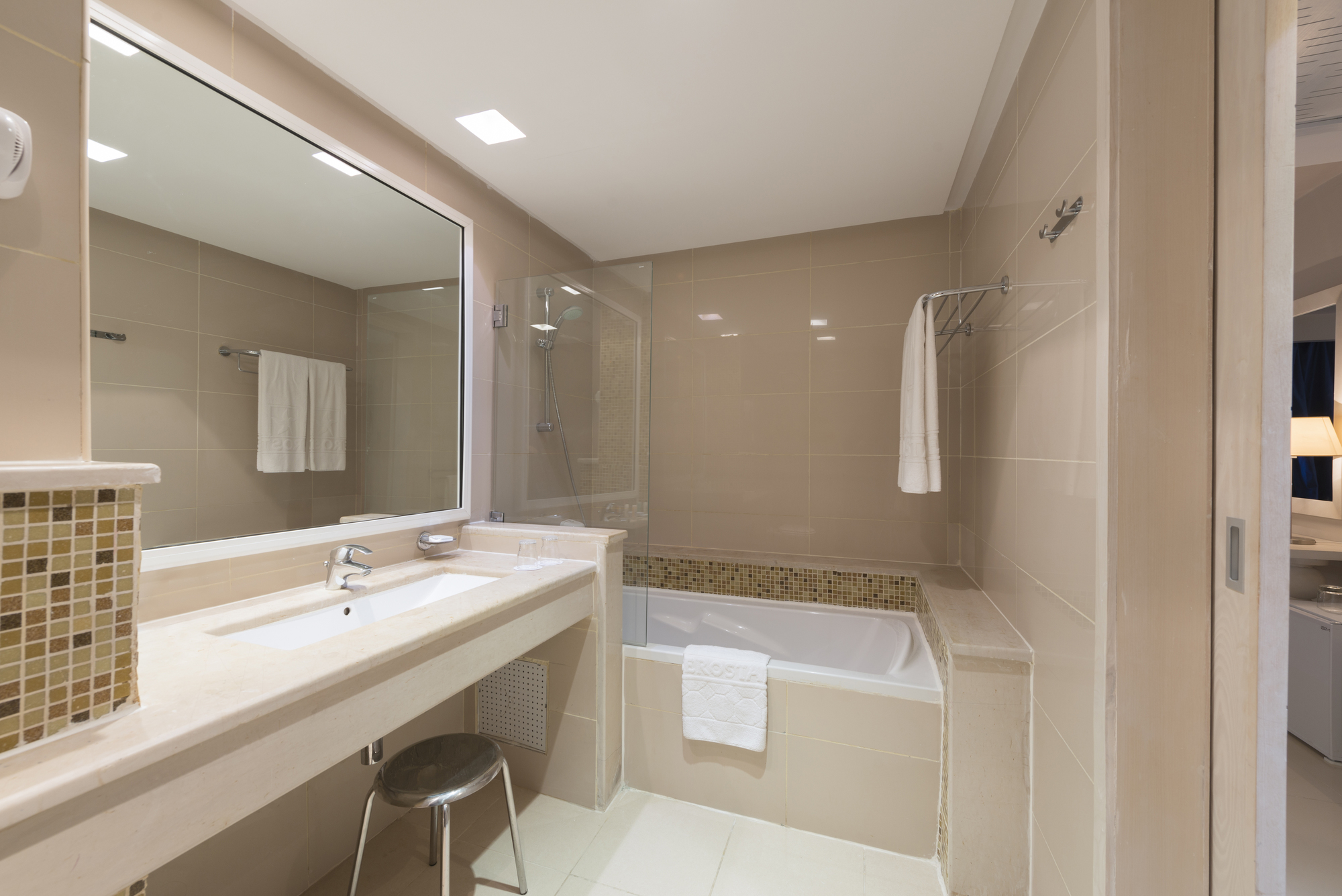 Double or Twin Standard