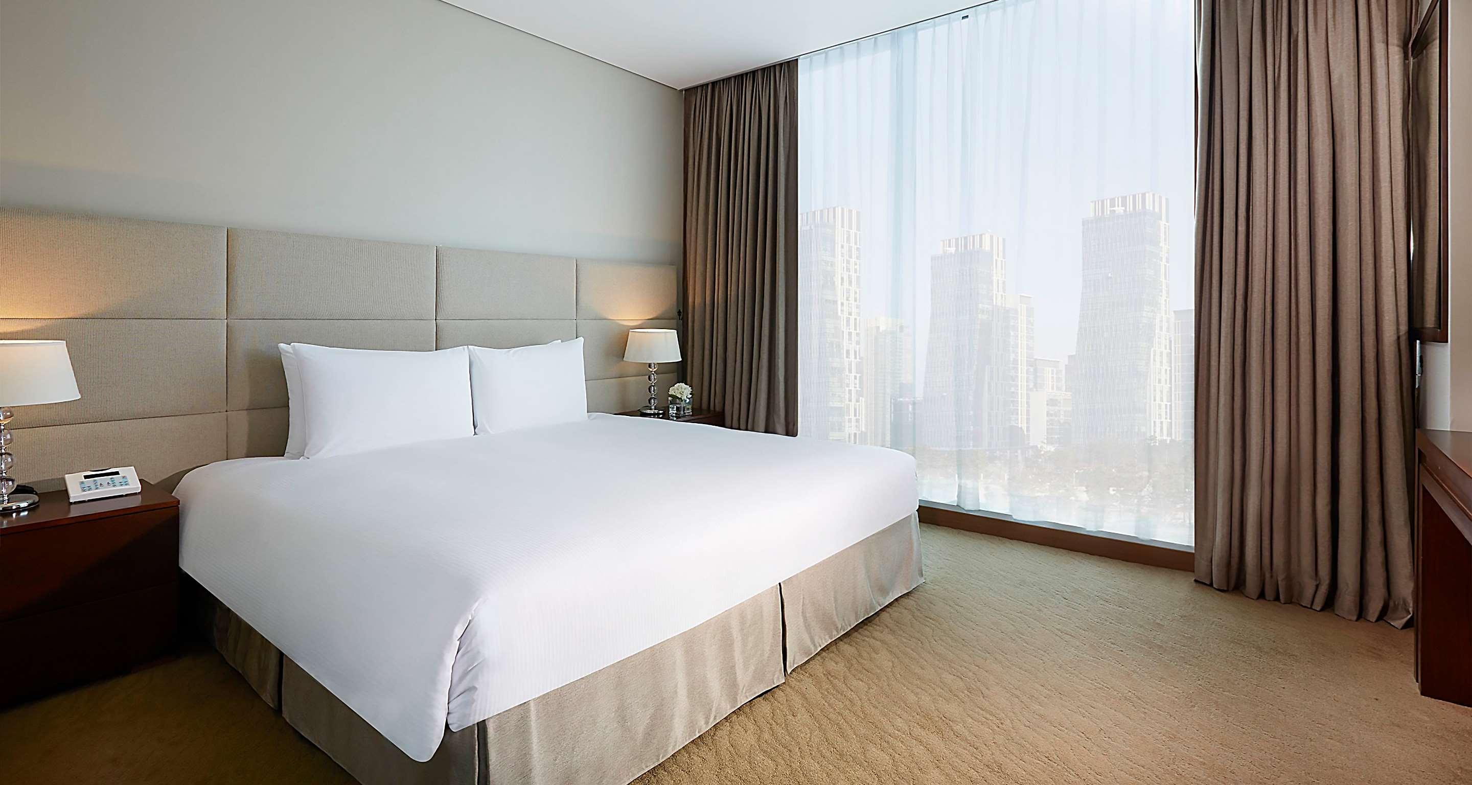 Junior Suite King Size Bed