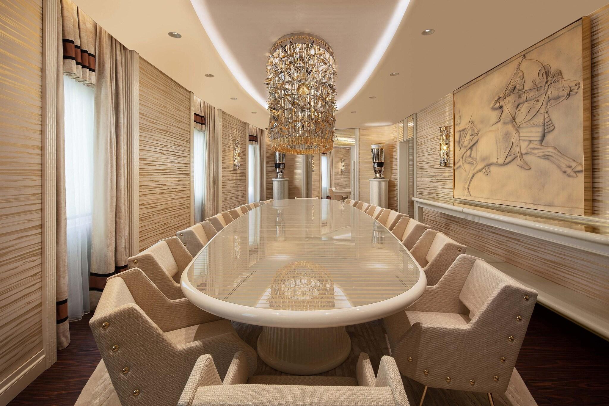 Suite Presidential with Views