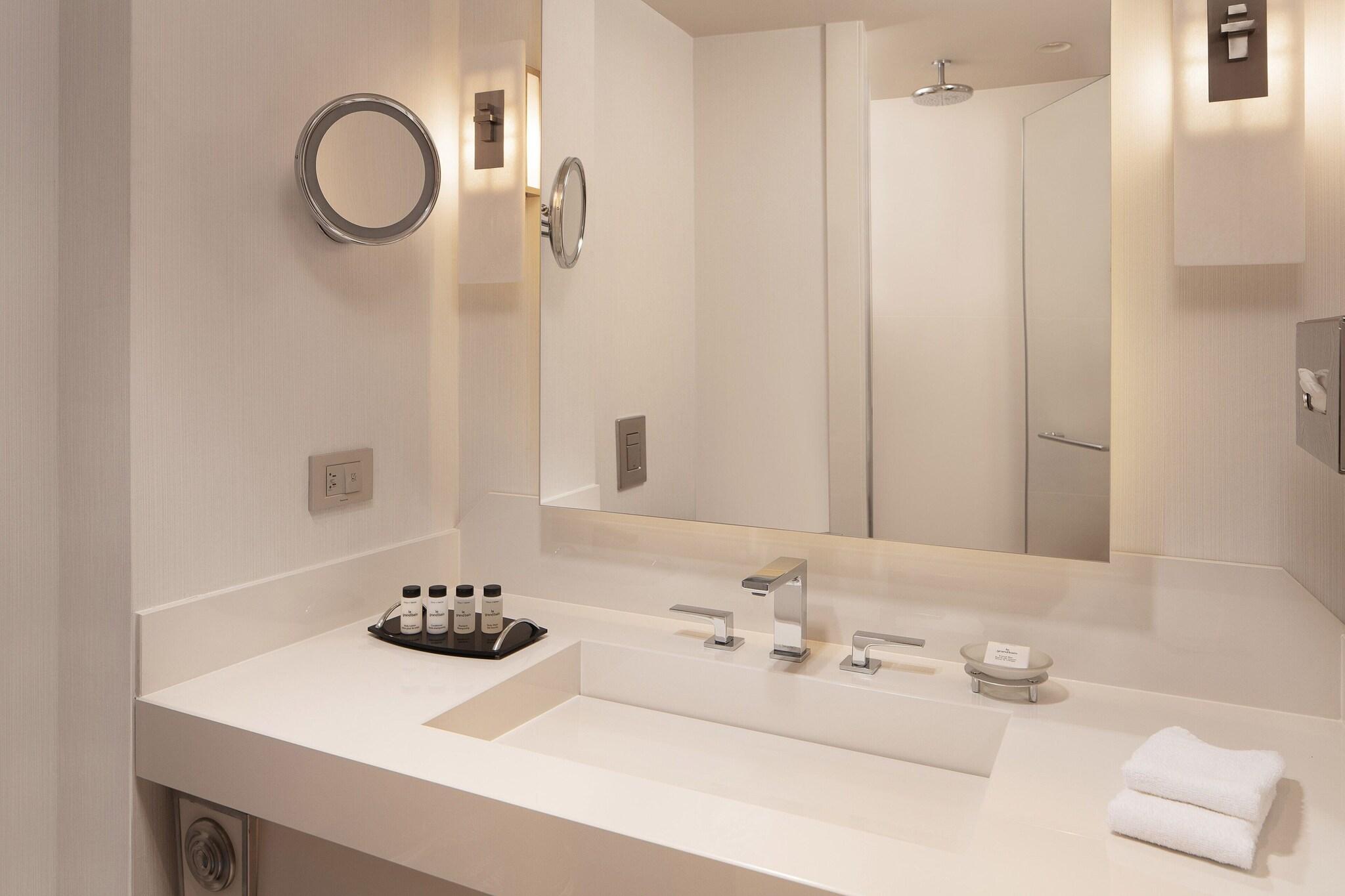 Suite Executive King Bed