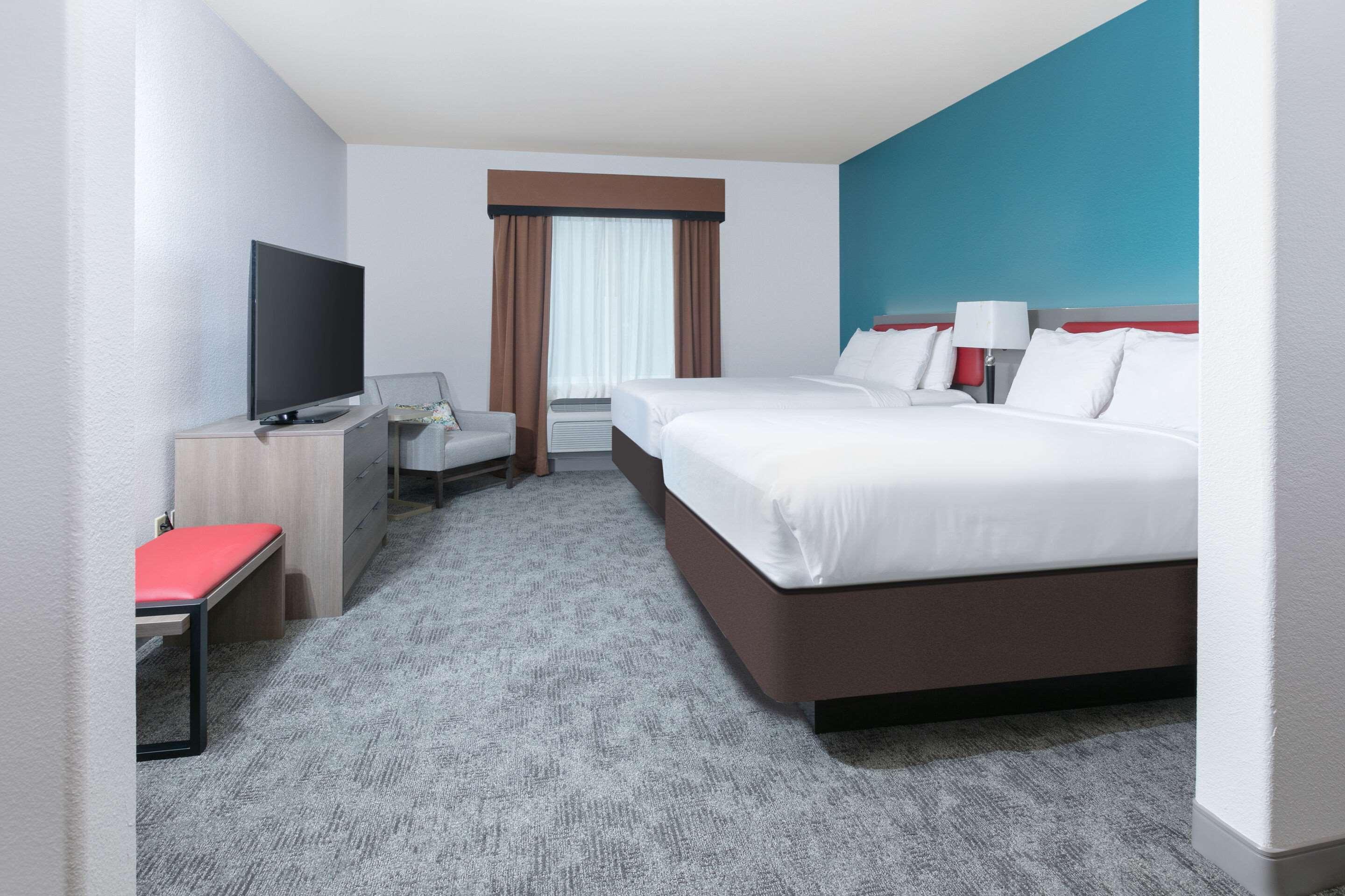 Suite Two Queen Beds