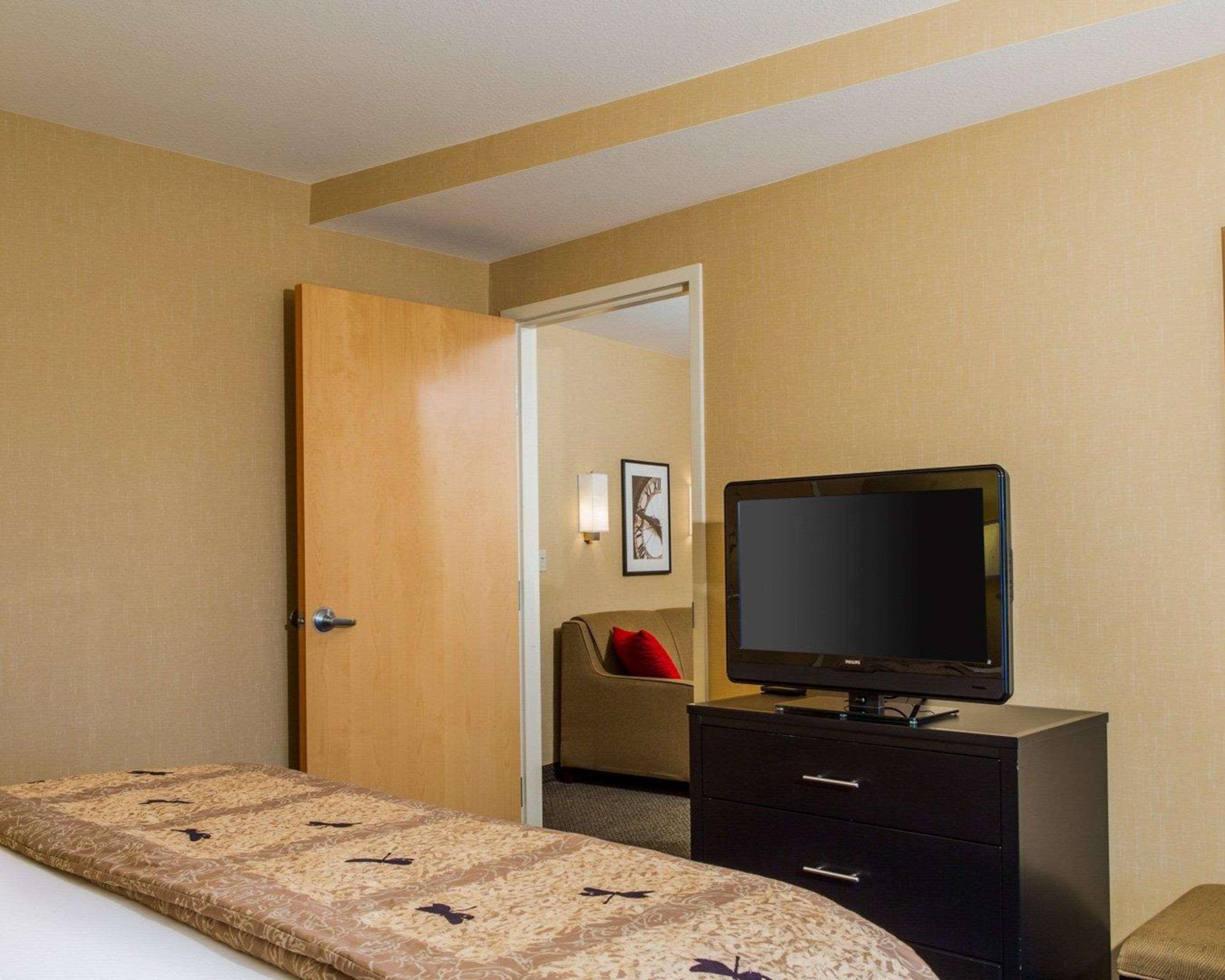 Suite Two King Beds
