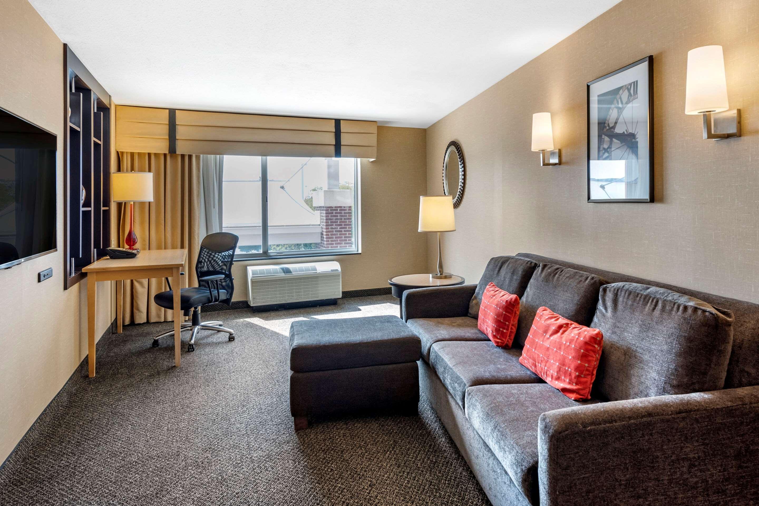 Suite Accessible-two Queen Beds