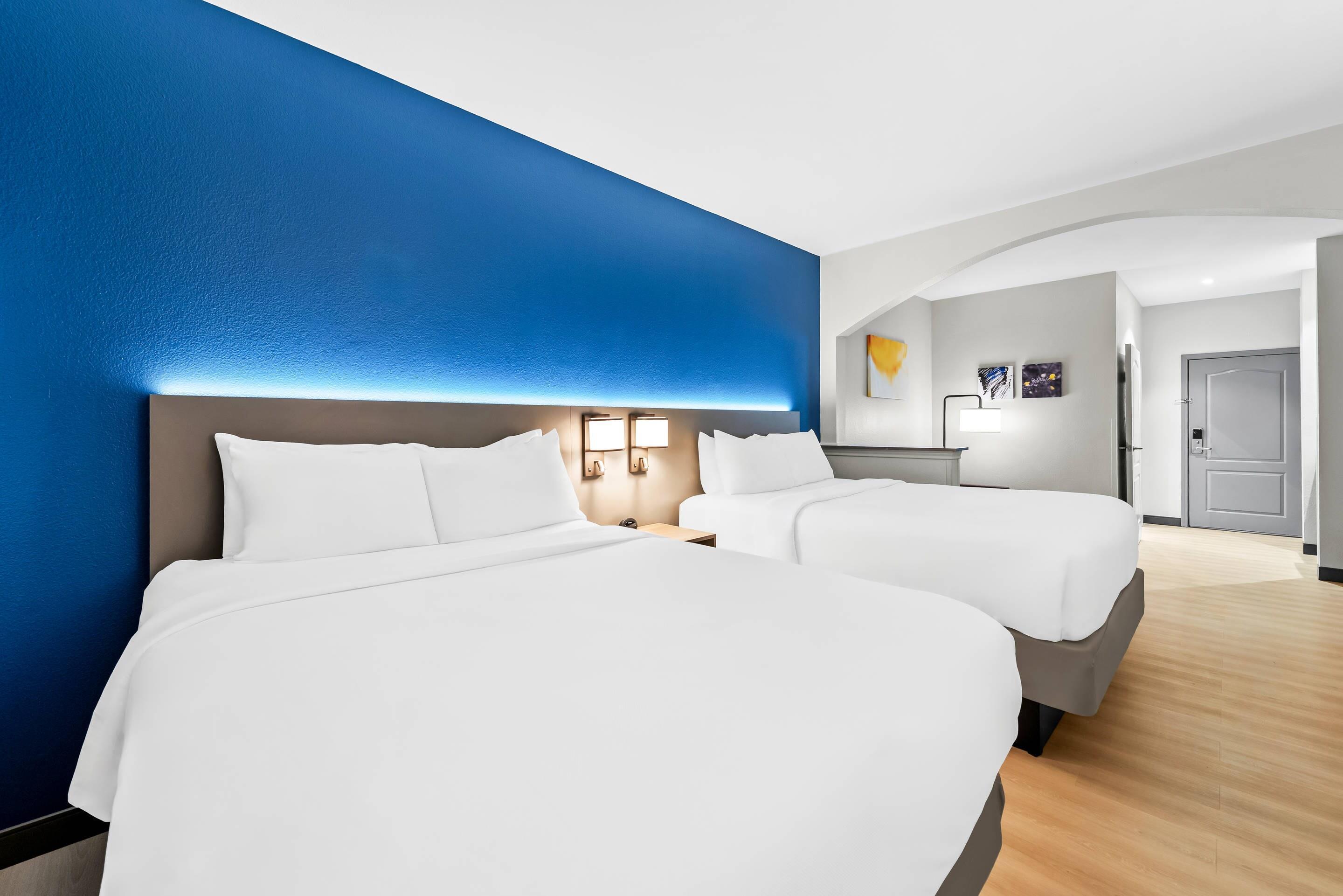 Suite Two Queen Beds Non Smoking