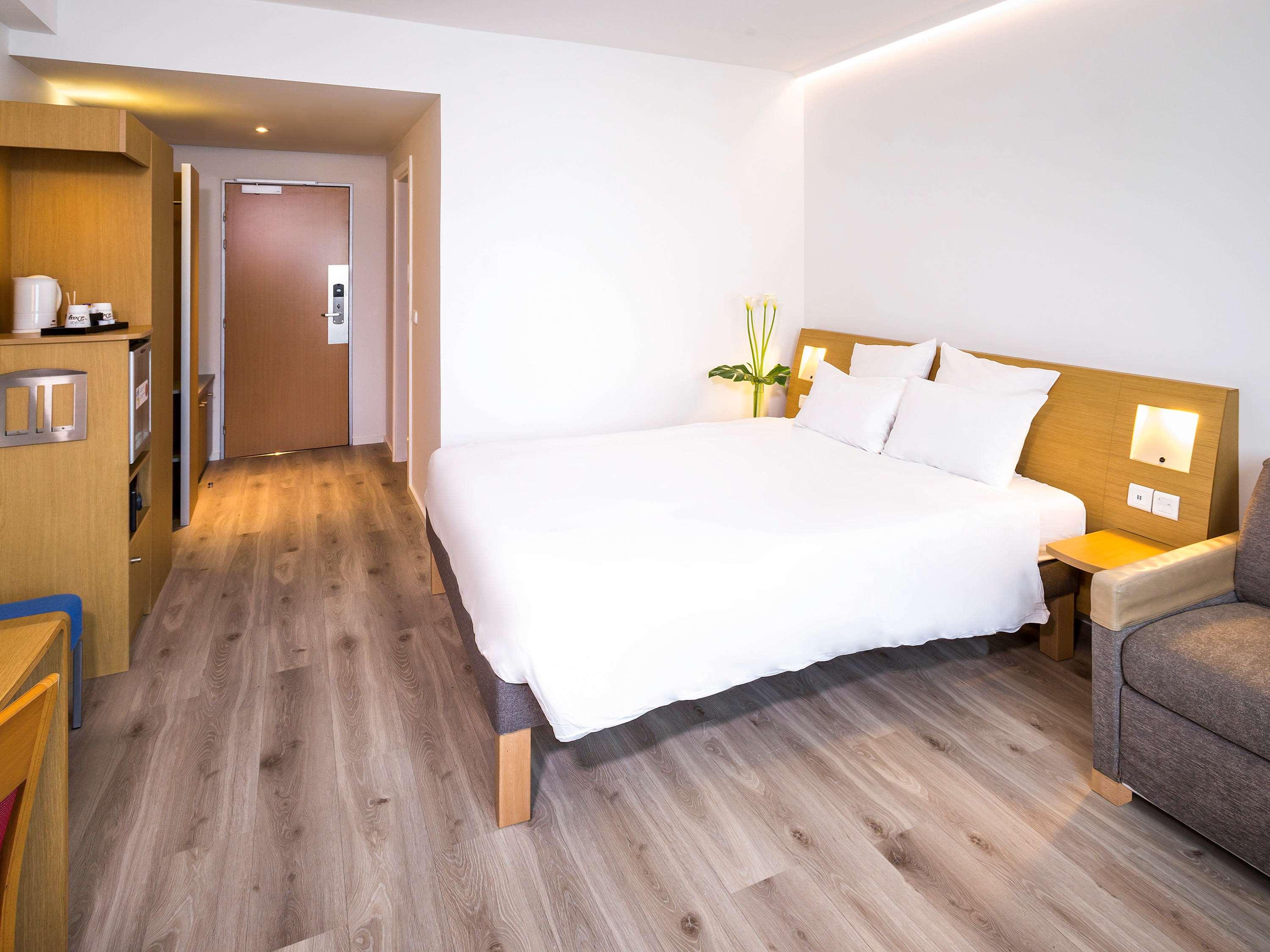 Double Superior Queen Bed