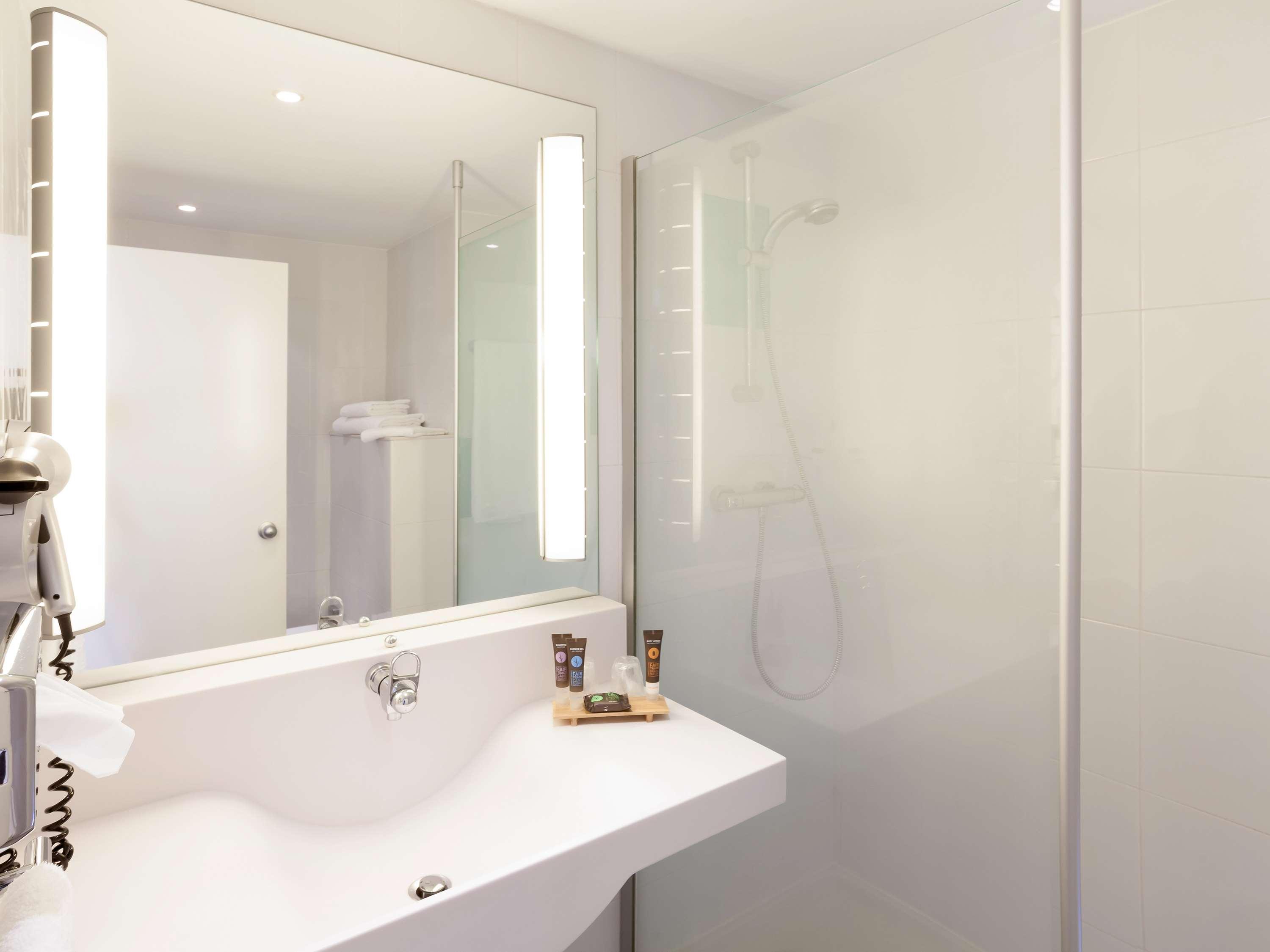 Double Superior Queen Bed