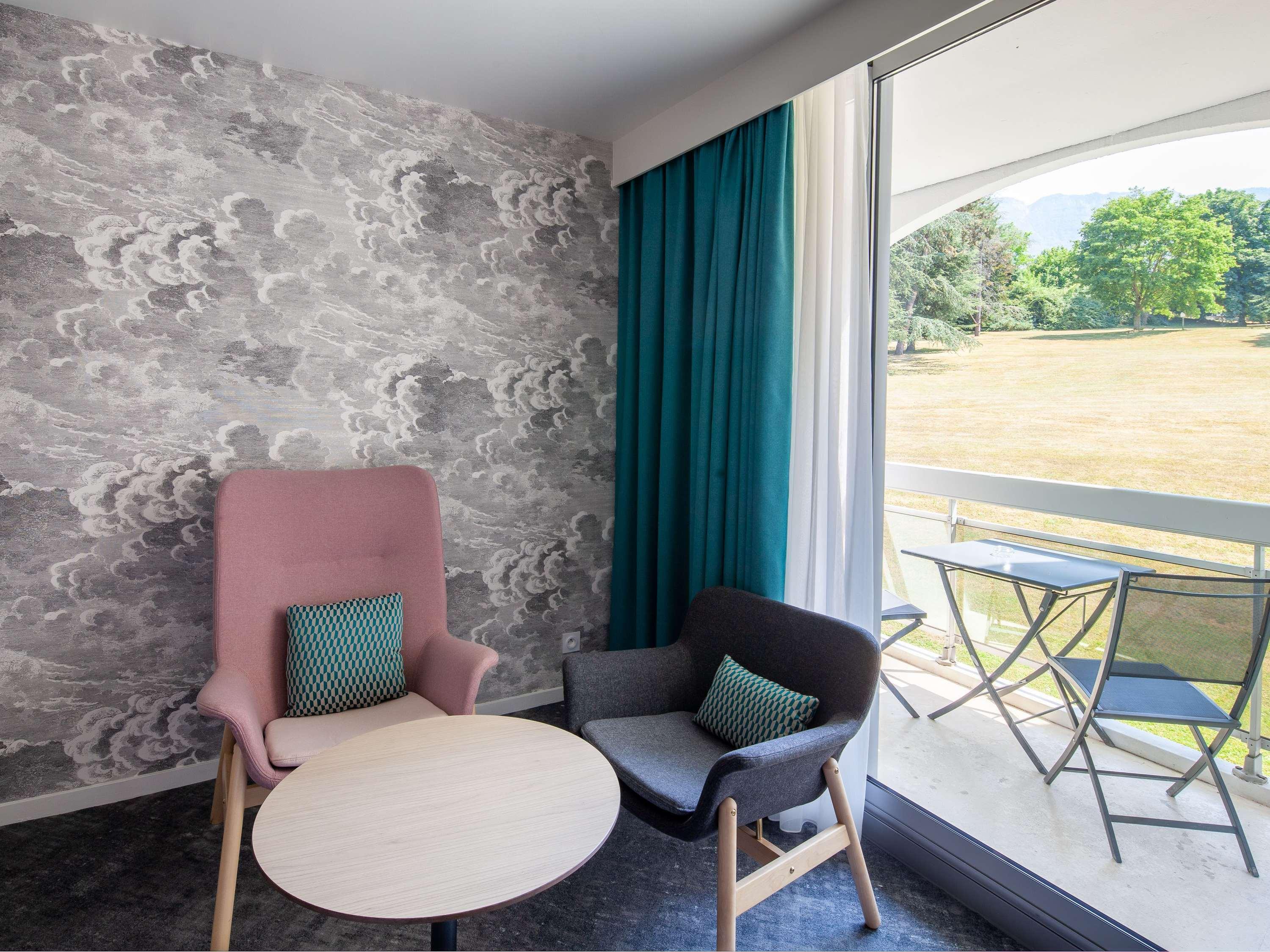 Twin Classic with Balcony