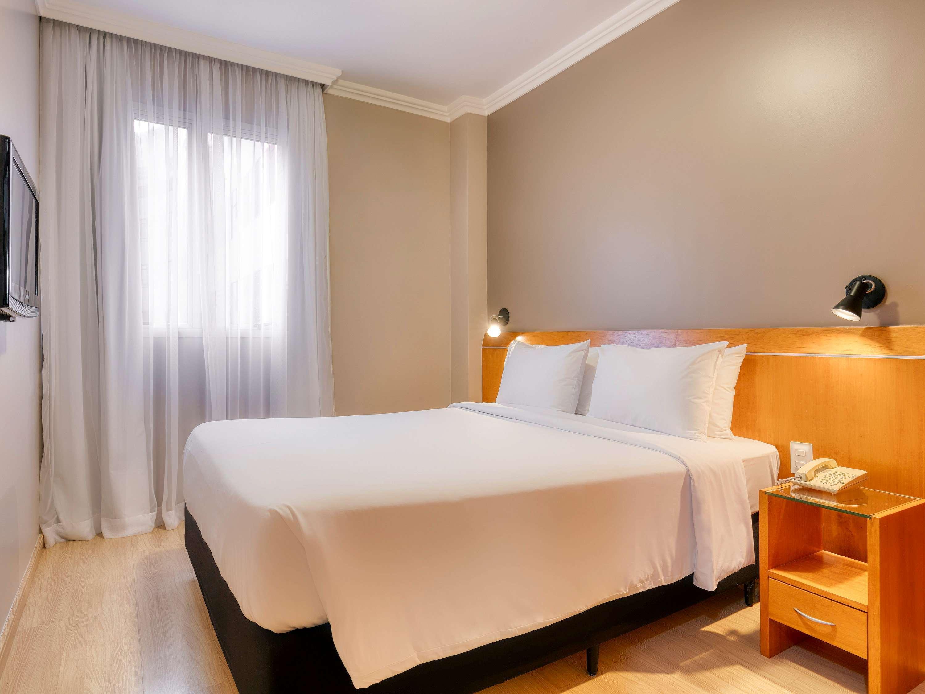 Double Superior Queen Bed