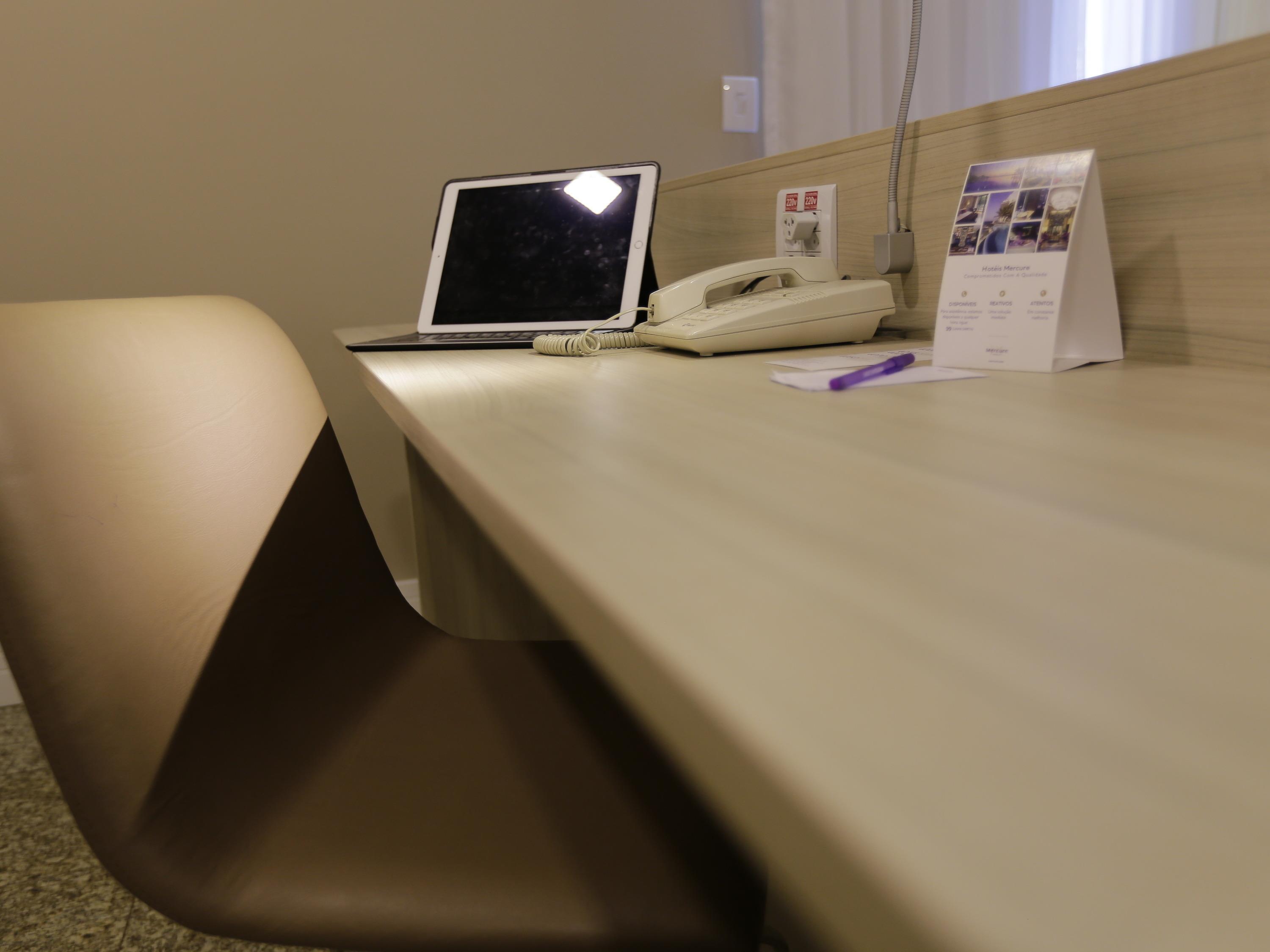 Junior Suite Queen Size Bed