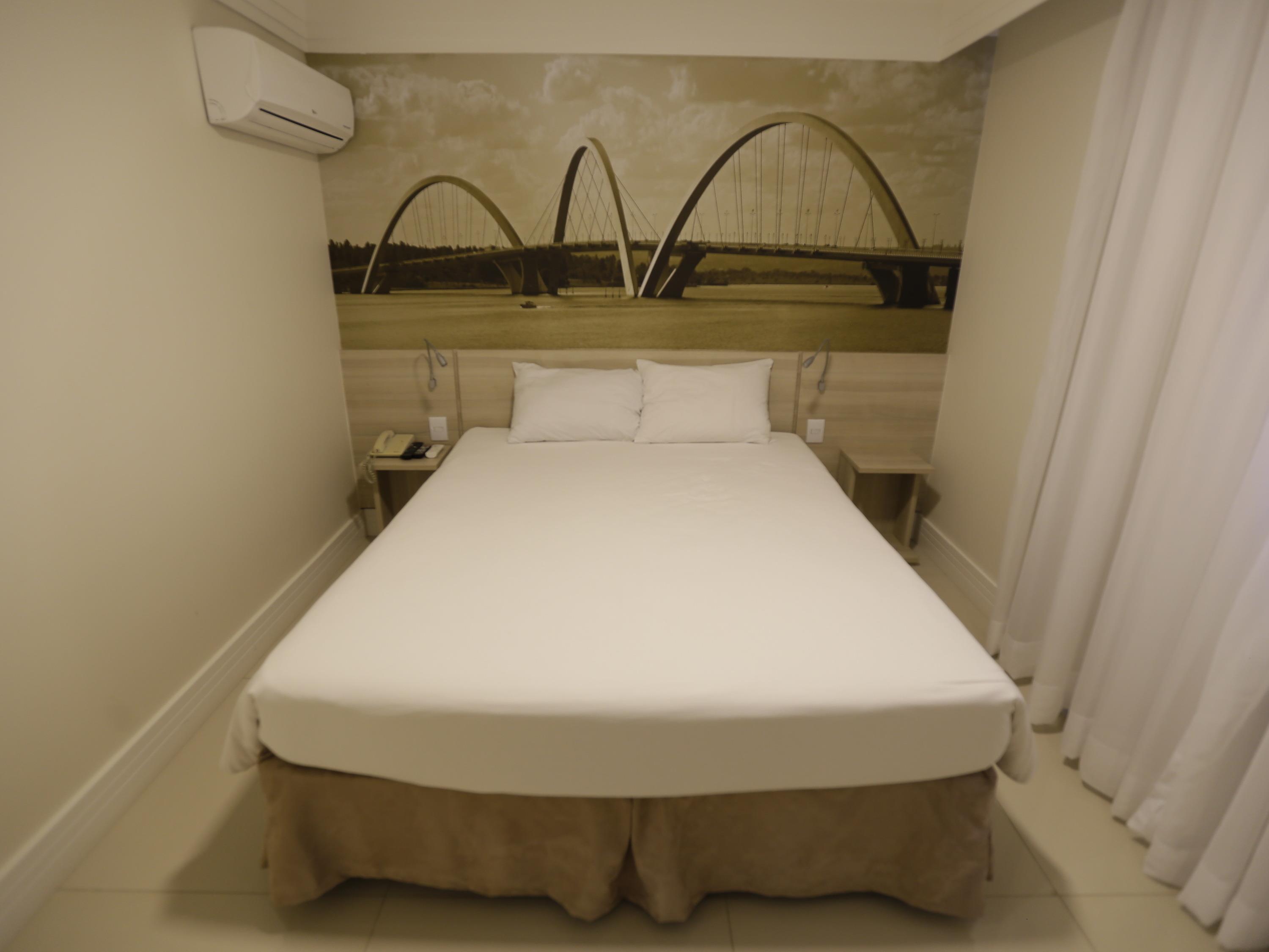 Junior Suite Queen Size Bed