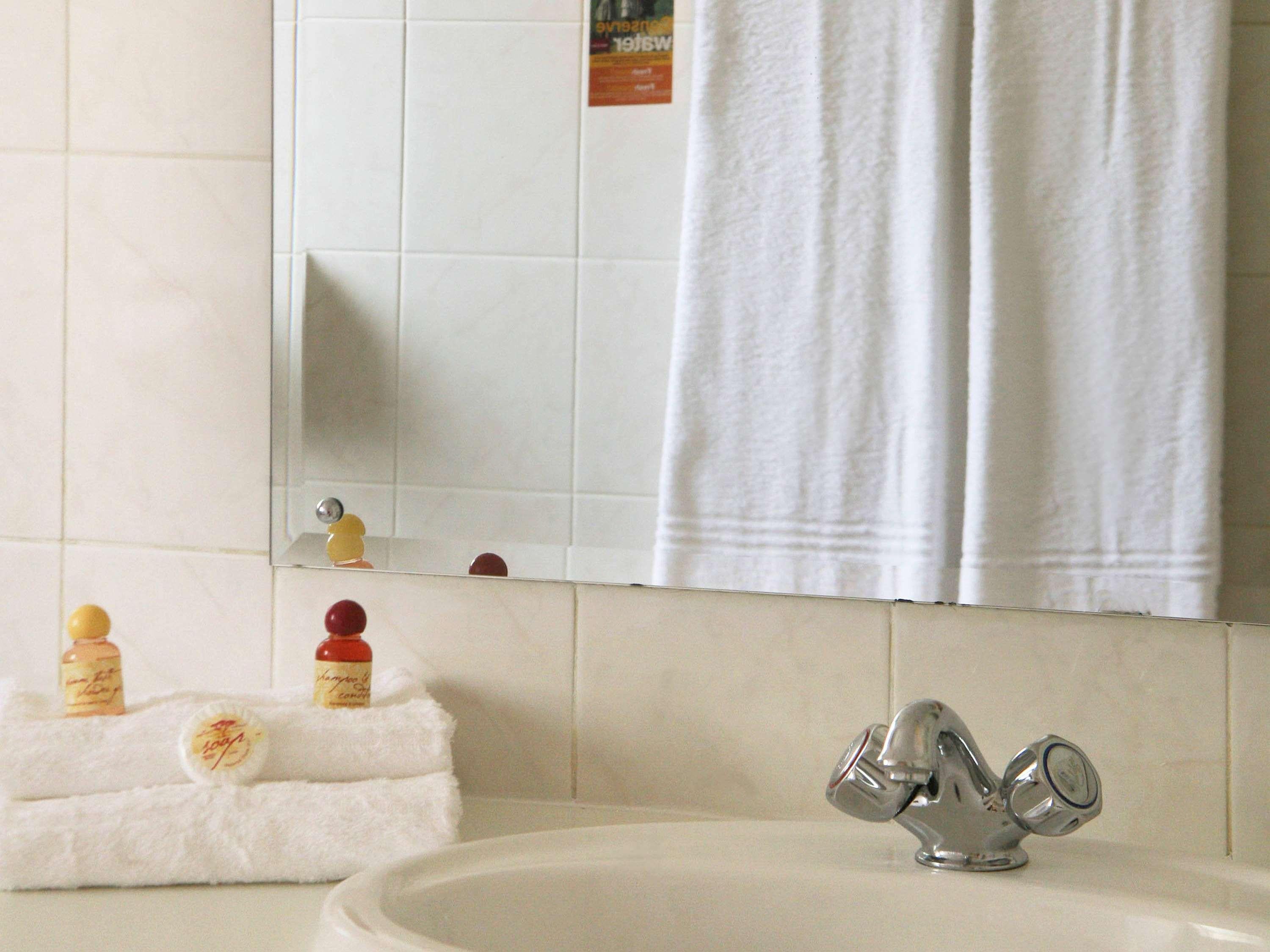 Apartment Queen Size Bed