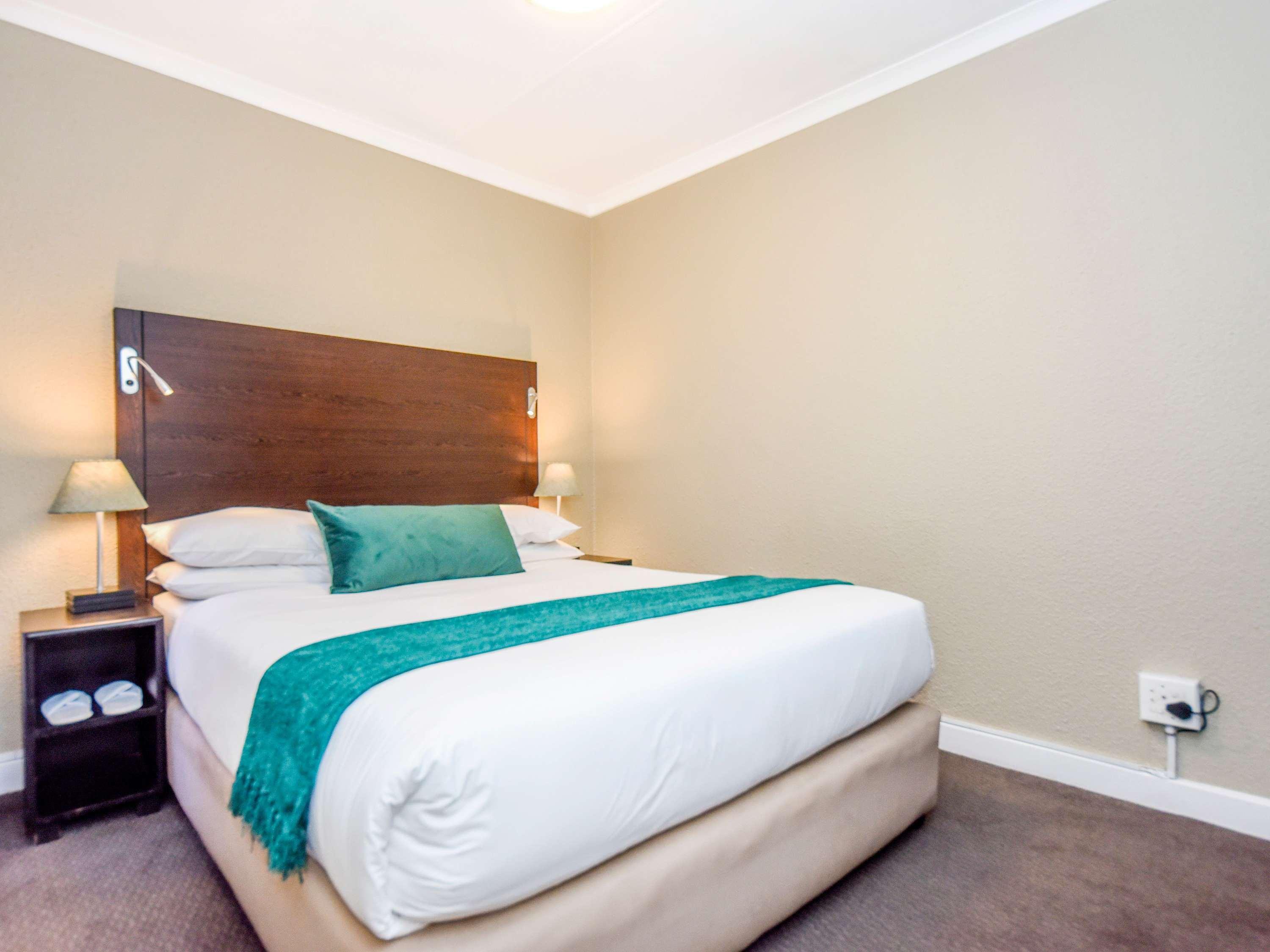 Apartment Queen Size Bed