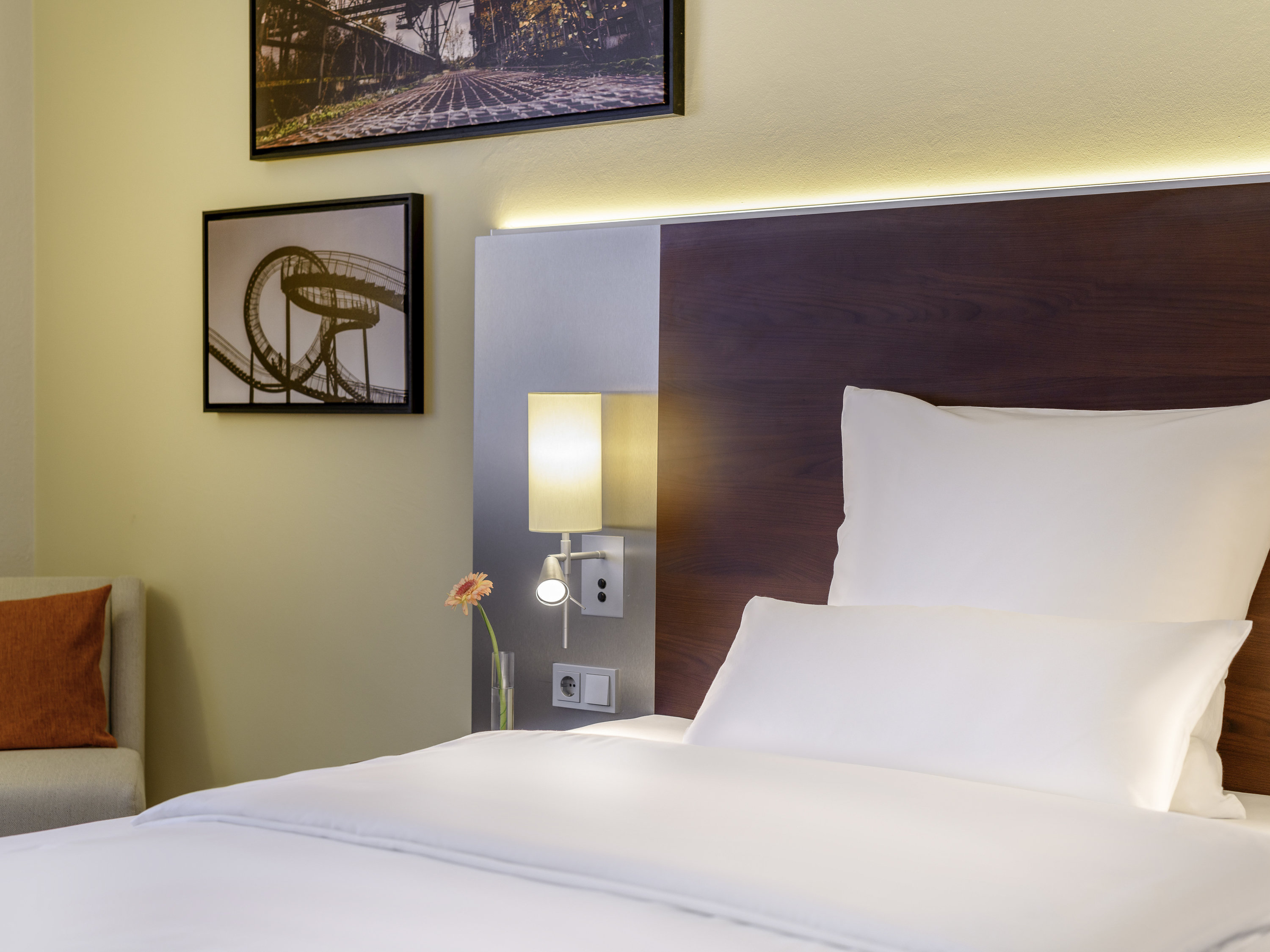 Double Queen Size Bed