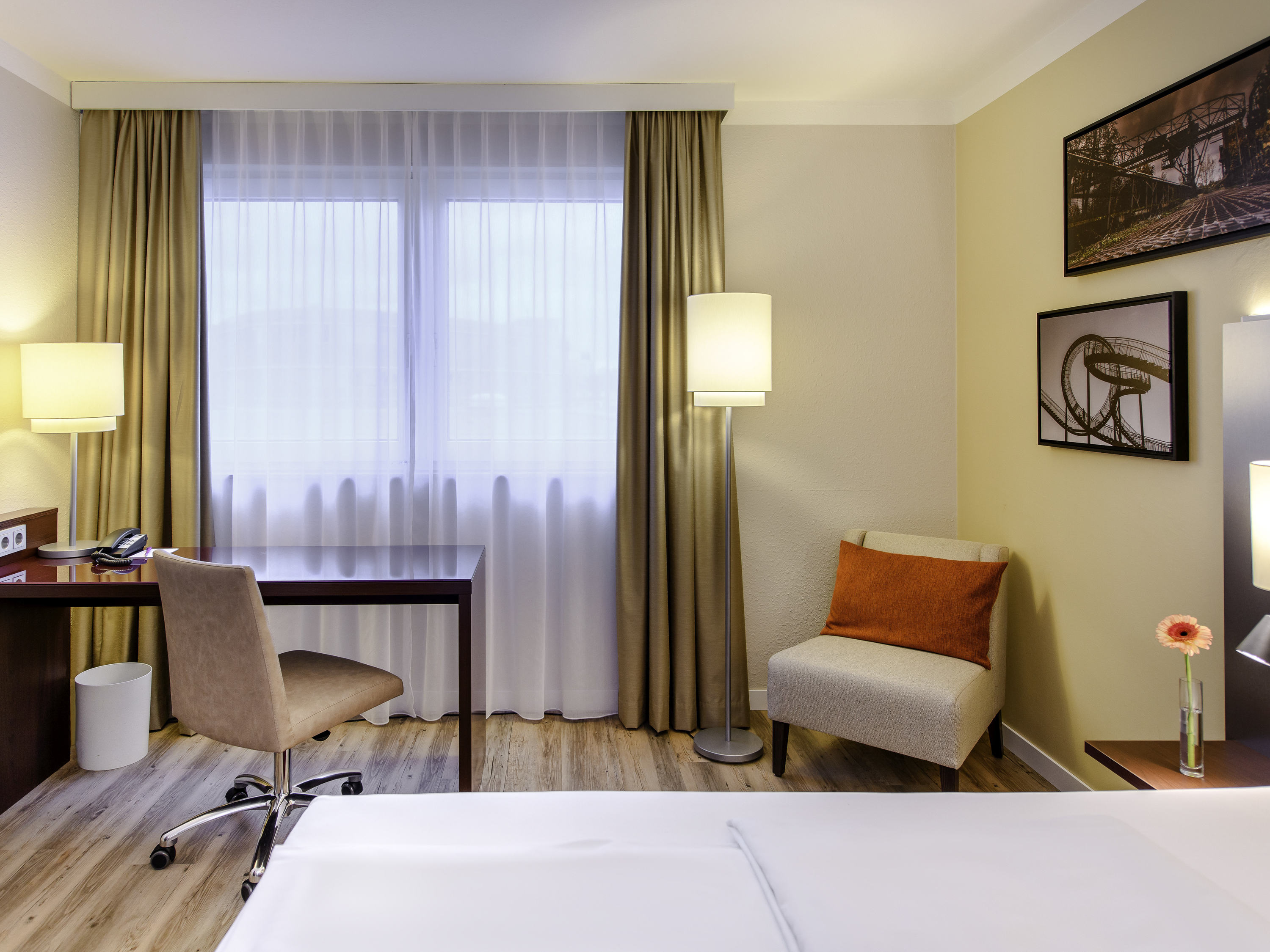 Double Queen Size Bed