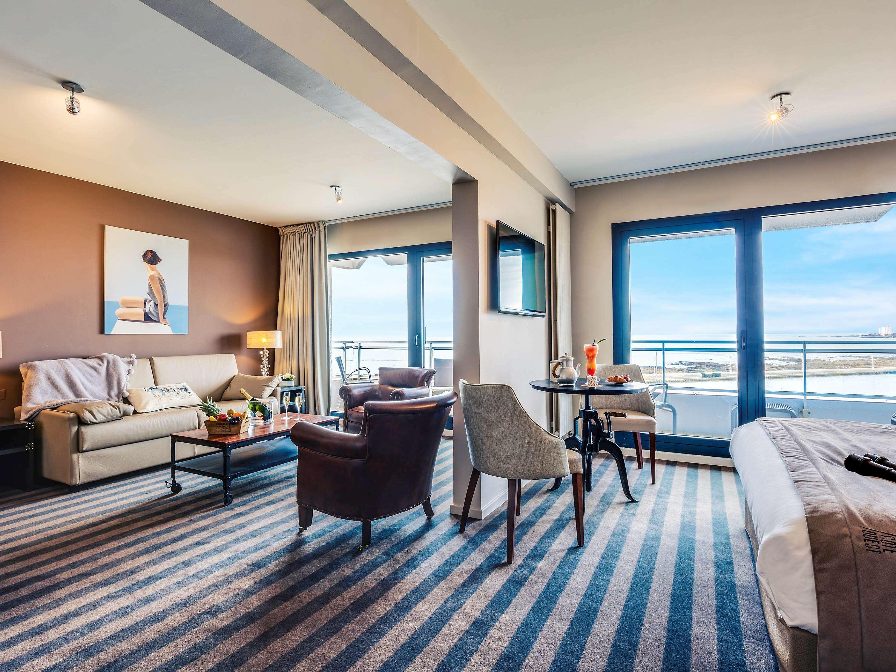 Suite Sea View King Bed