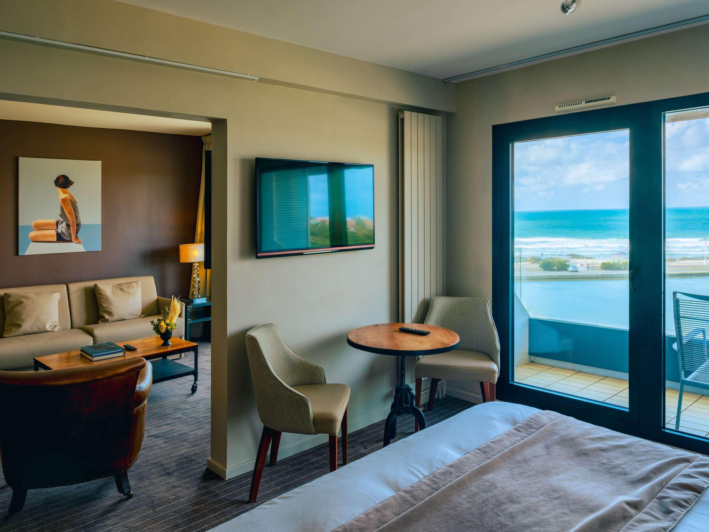 Suite Sea View King Bed