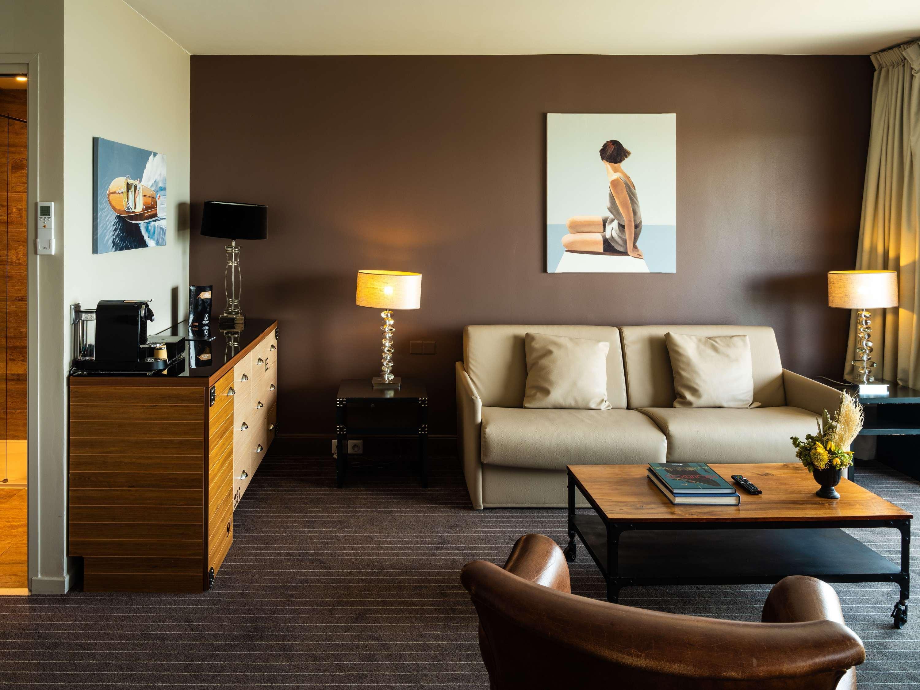 Suite Sea View King Bed