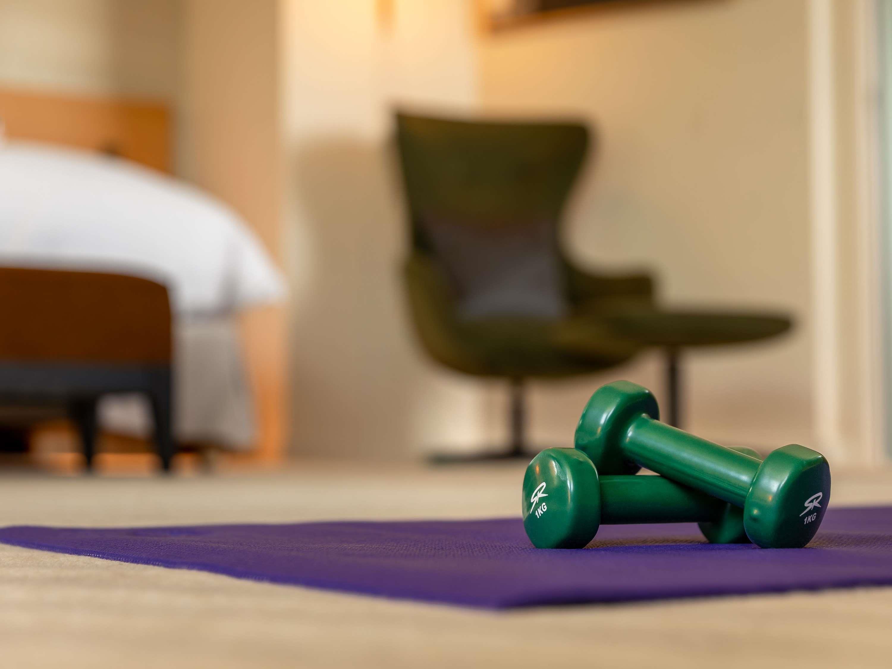 Suite City View King Bed