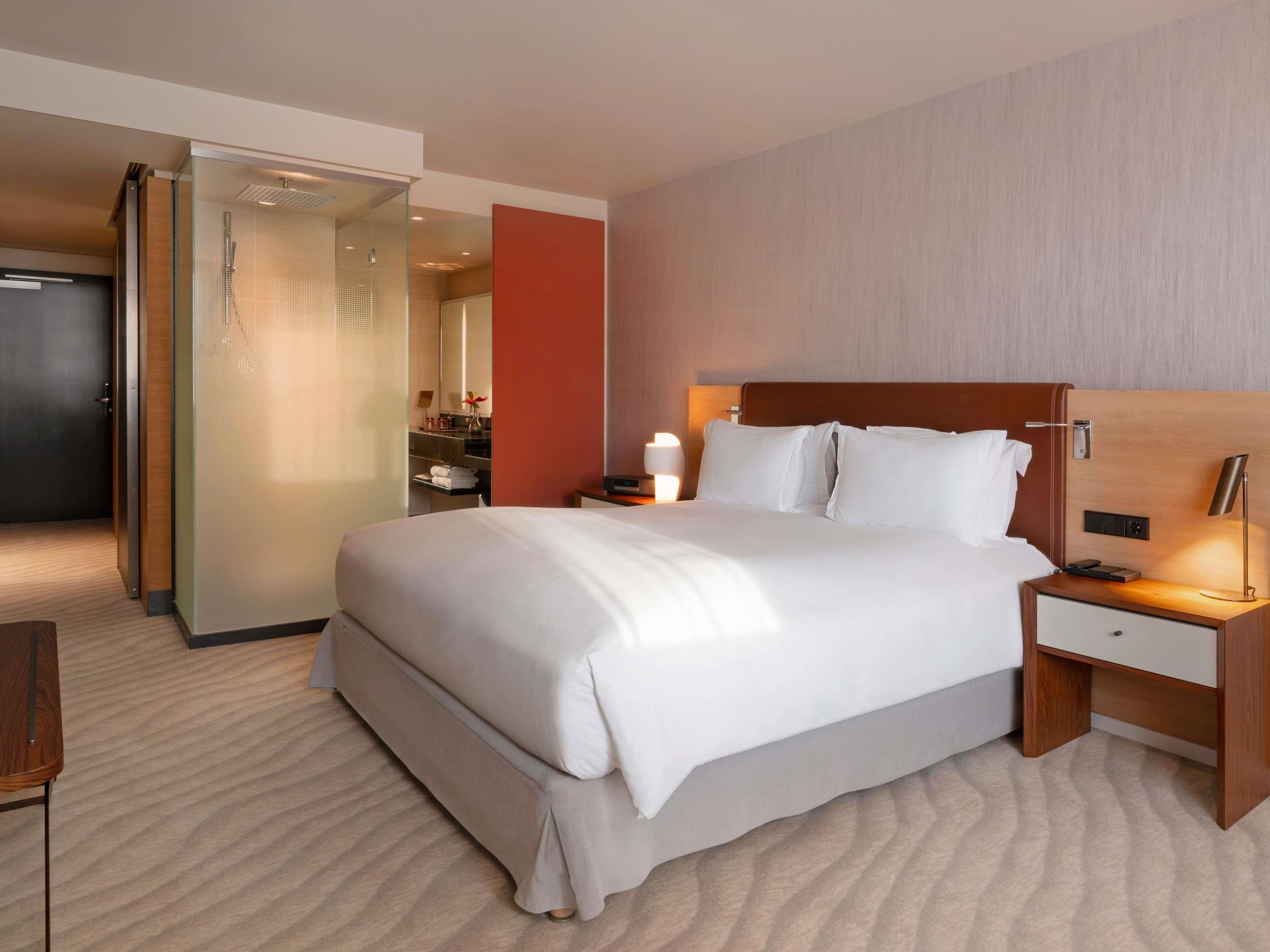 Double Superior King Bed