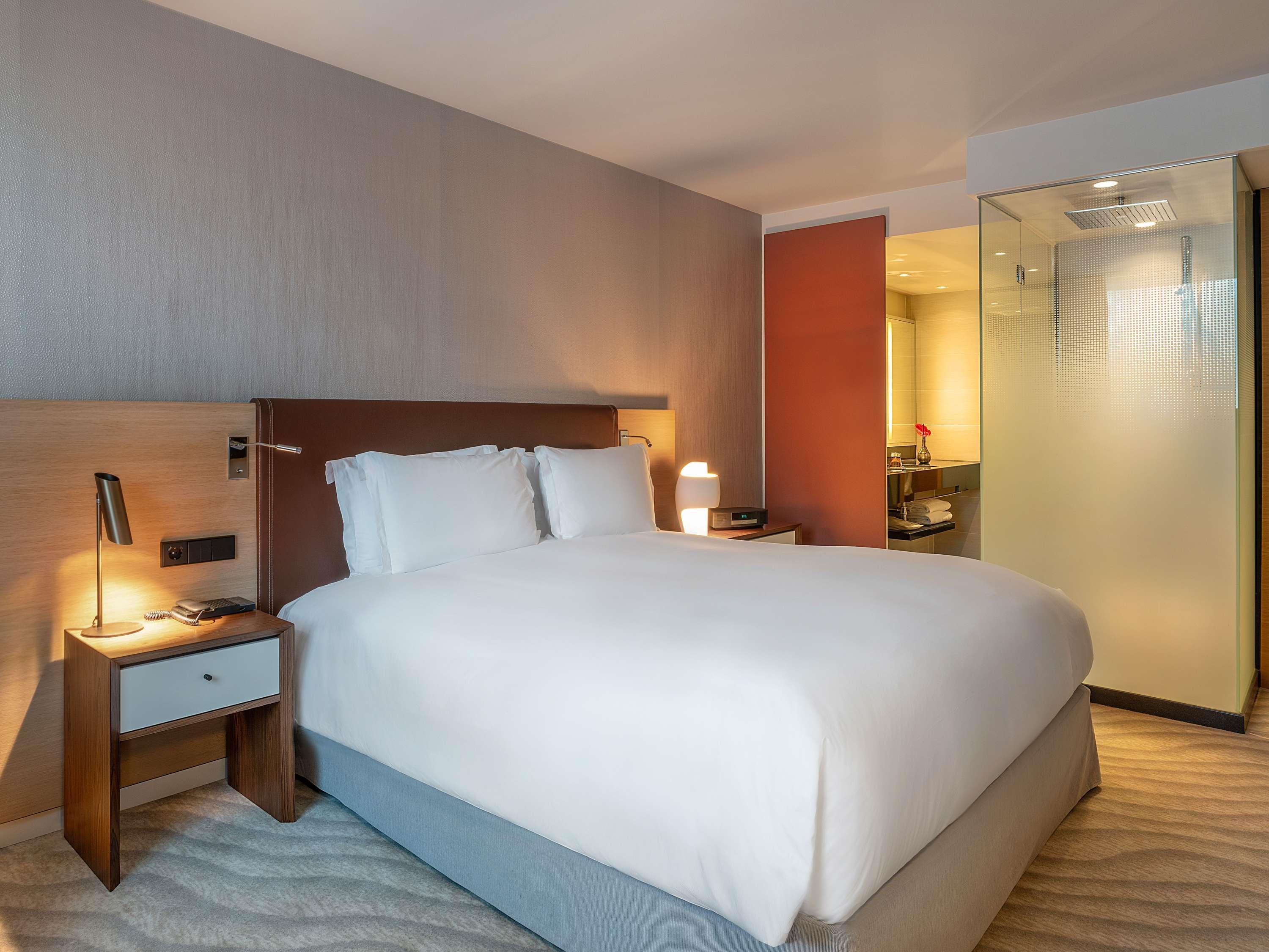 Double Classic King Bed