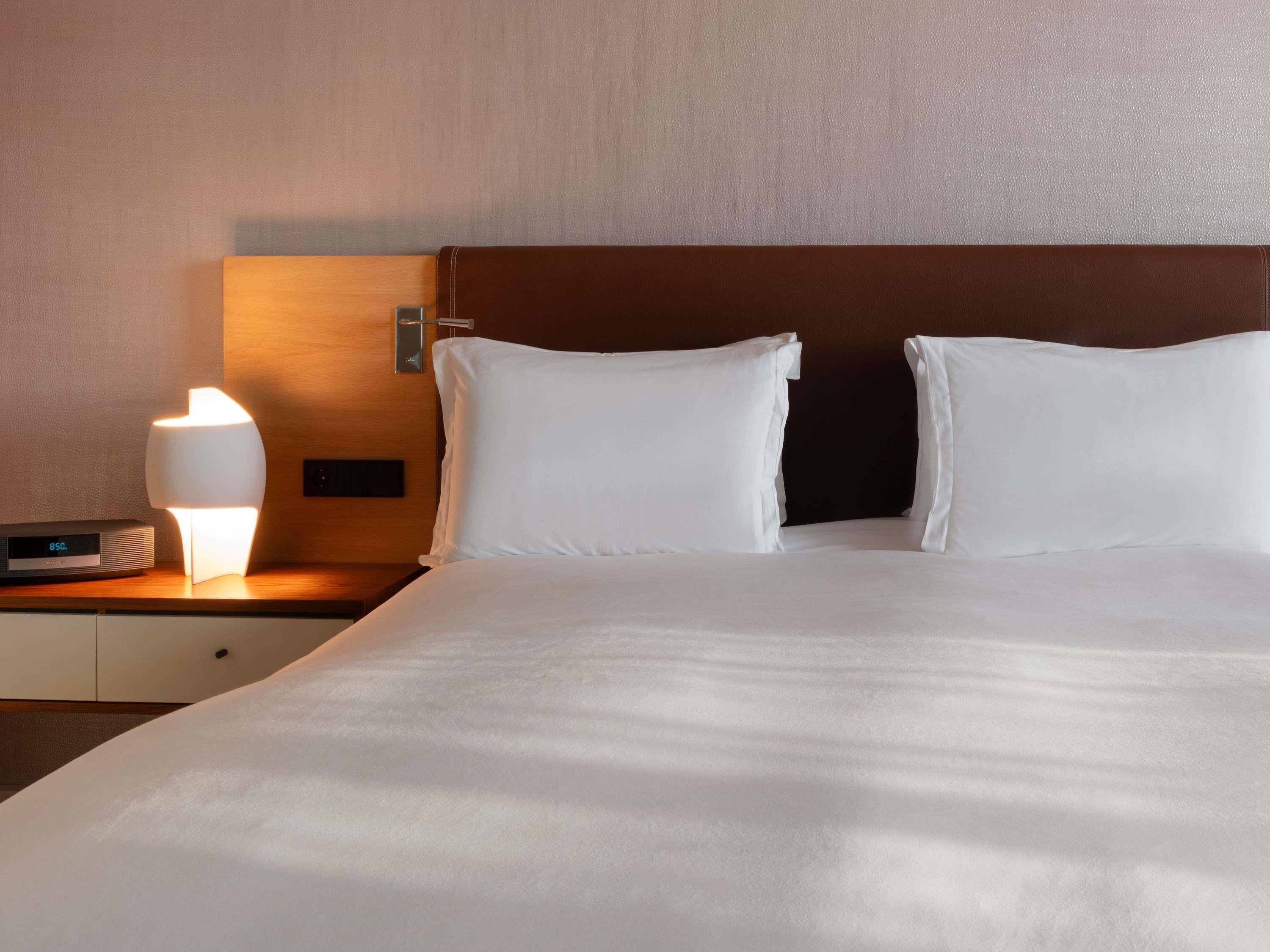 Double Superior King Bed