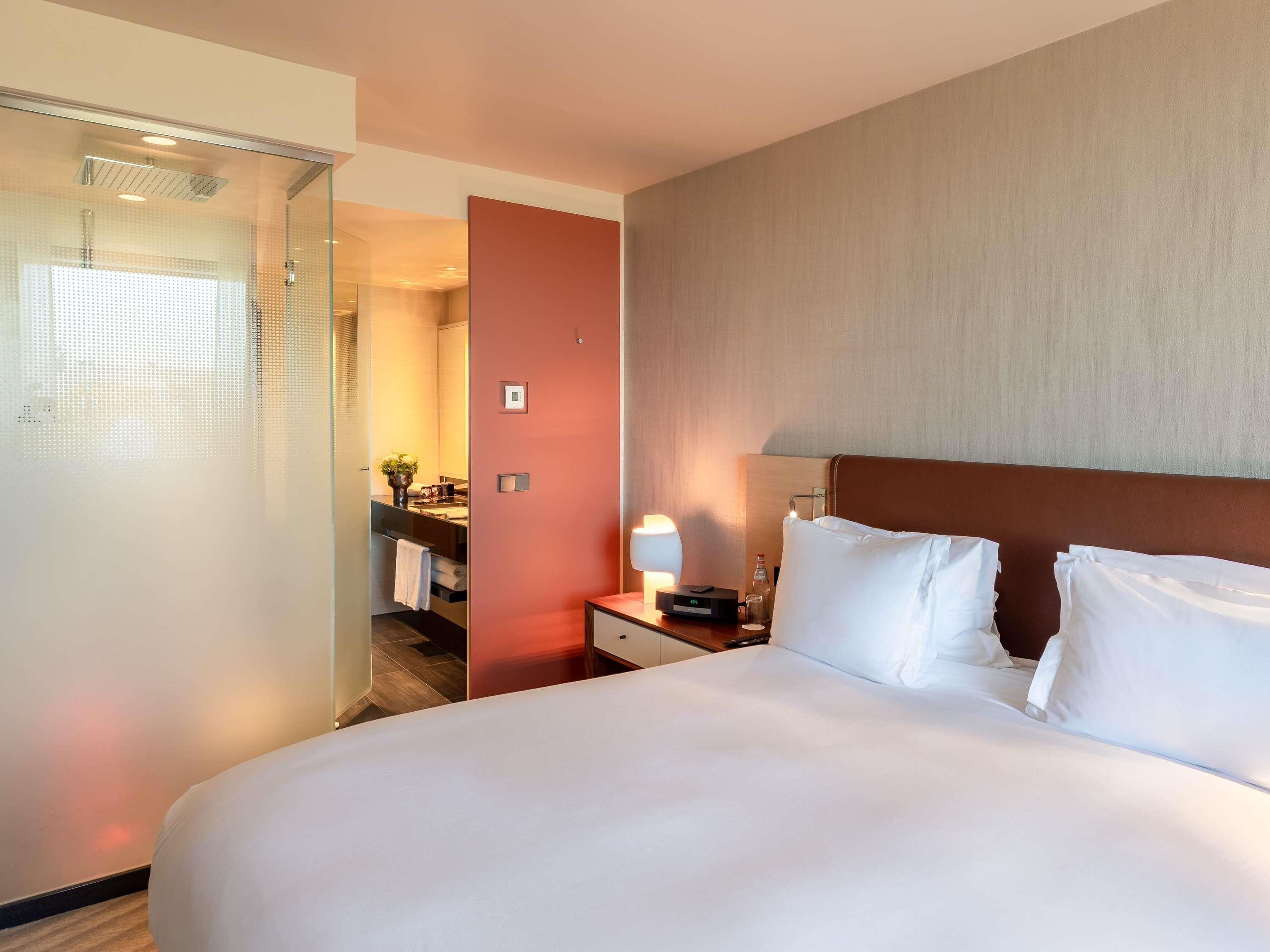 Double Superior King Bed