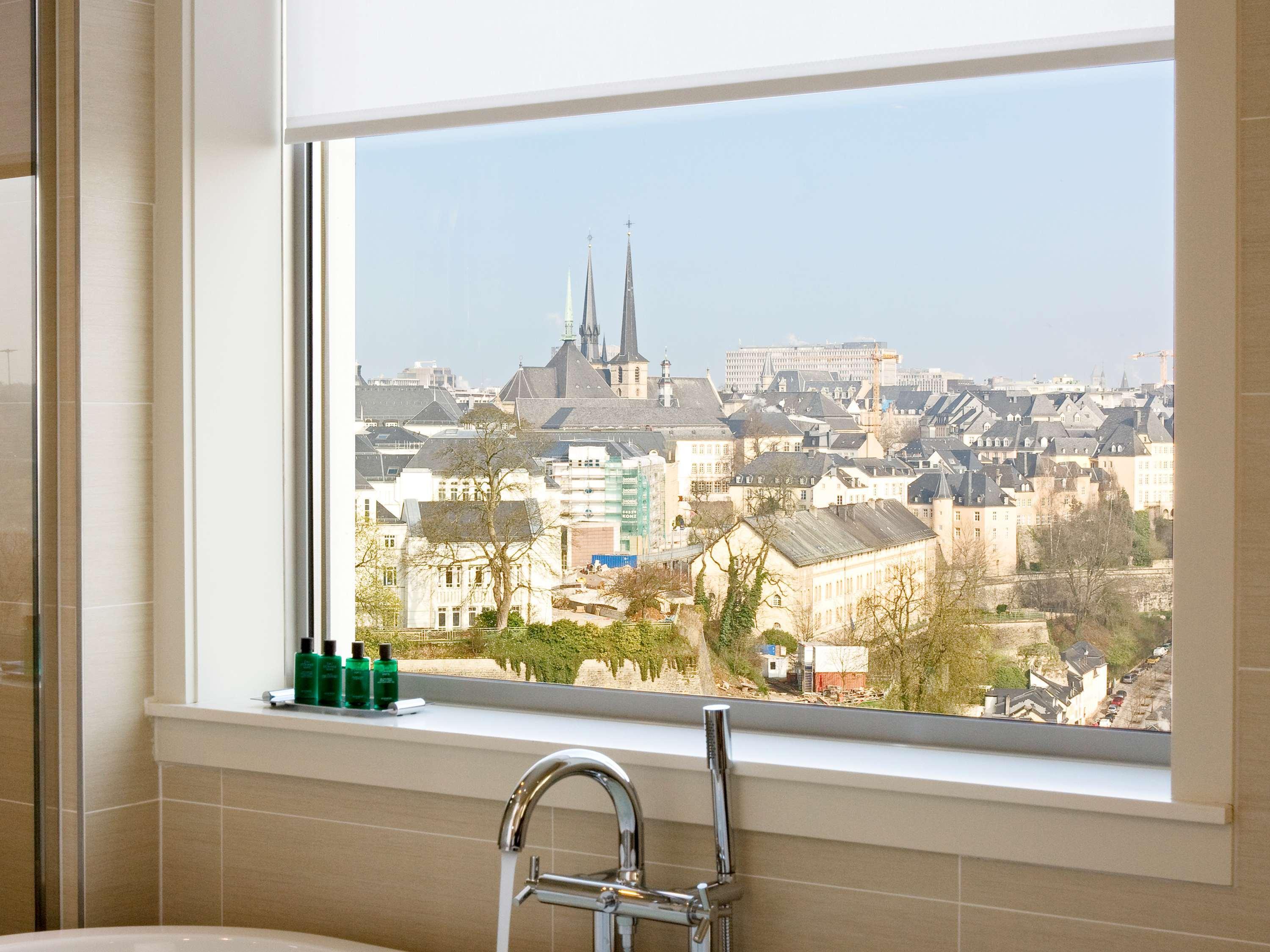 Suite City View King Bed