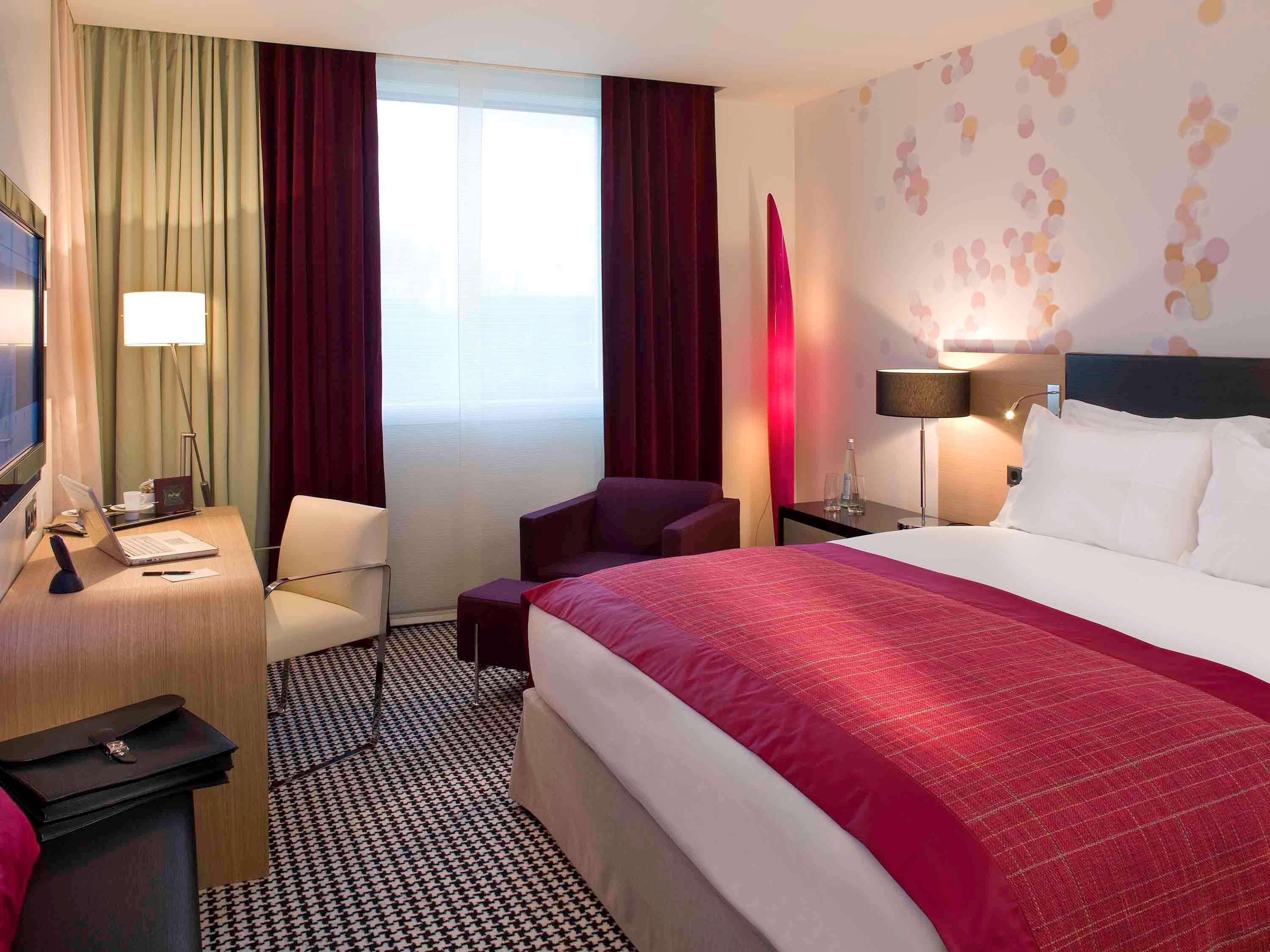 Double Classic King Bed