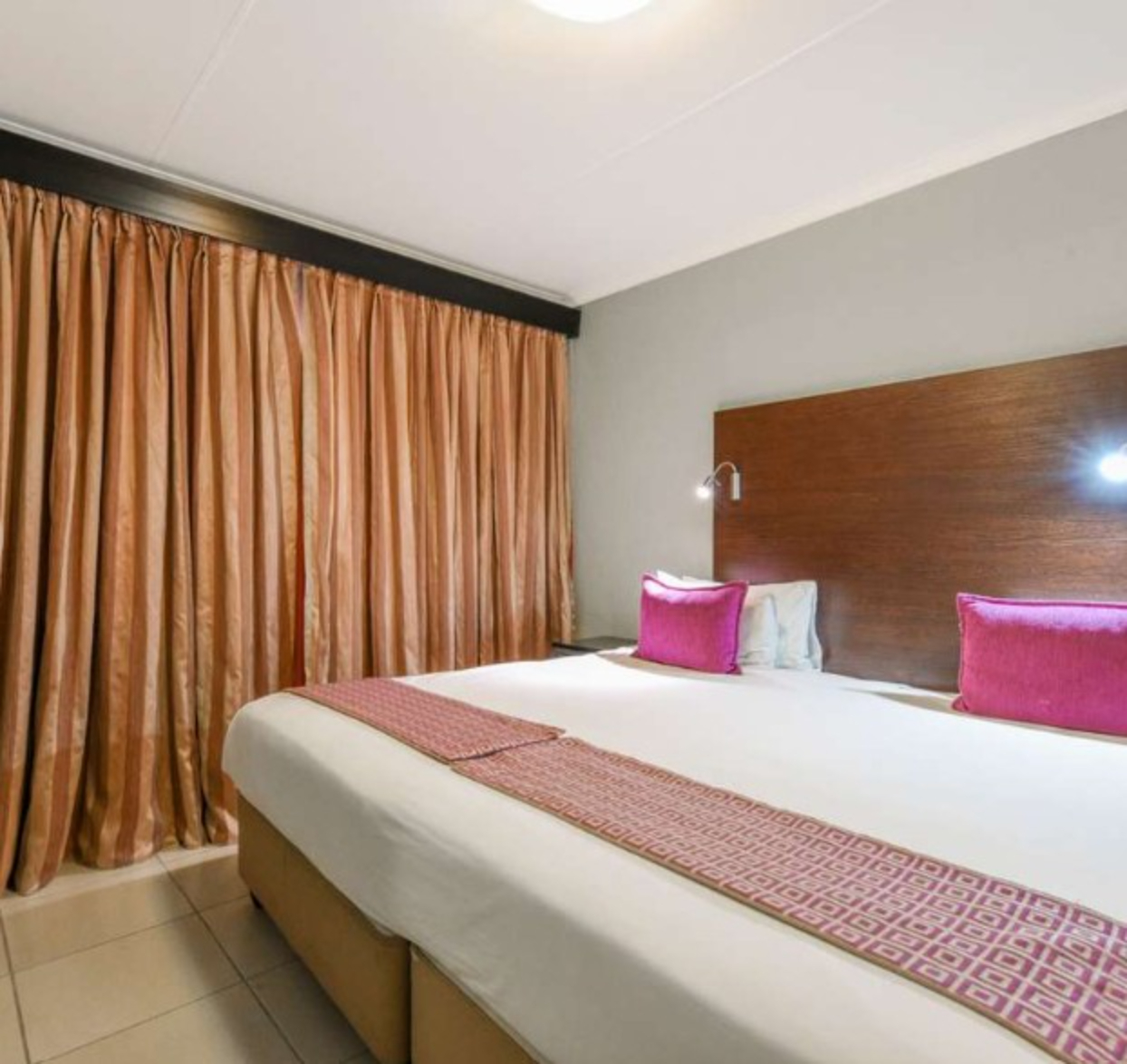 Quadruple Superior King Bed