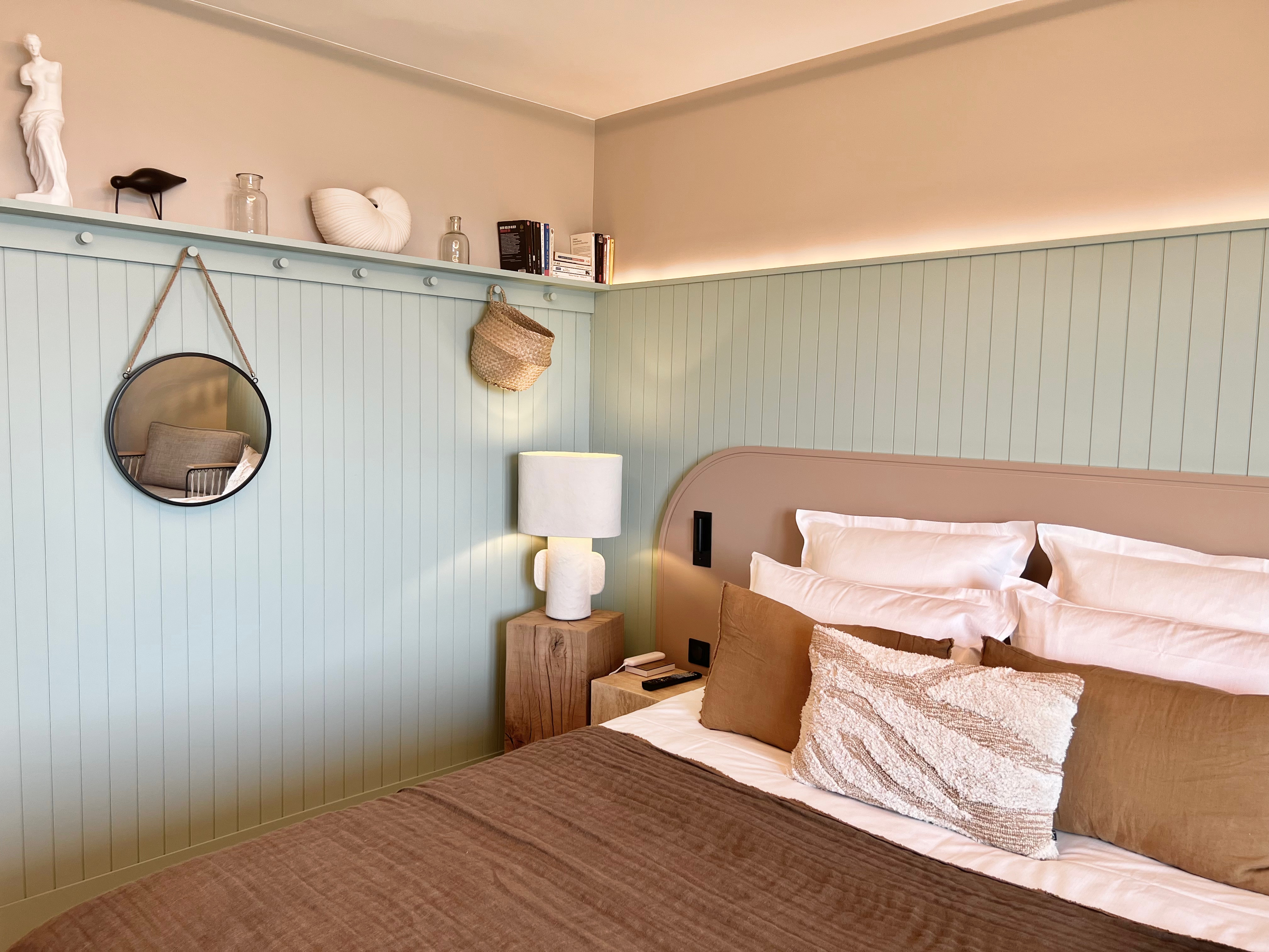 Double Deluxe One Bed