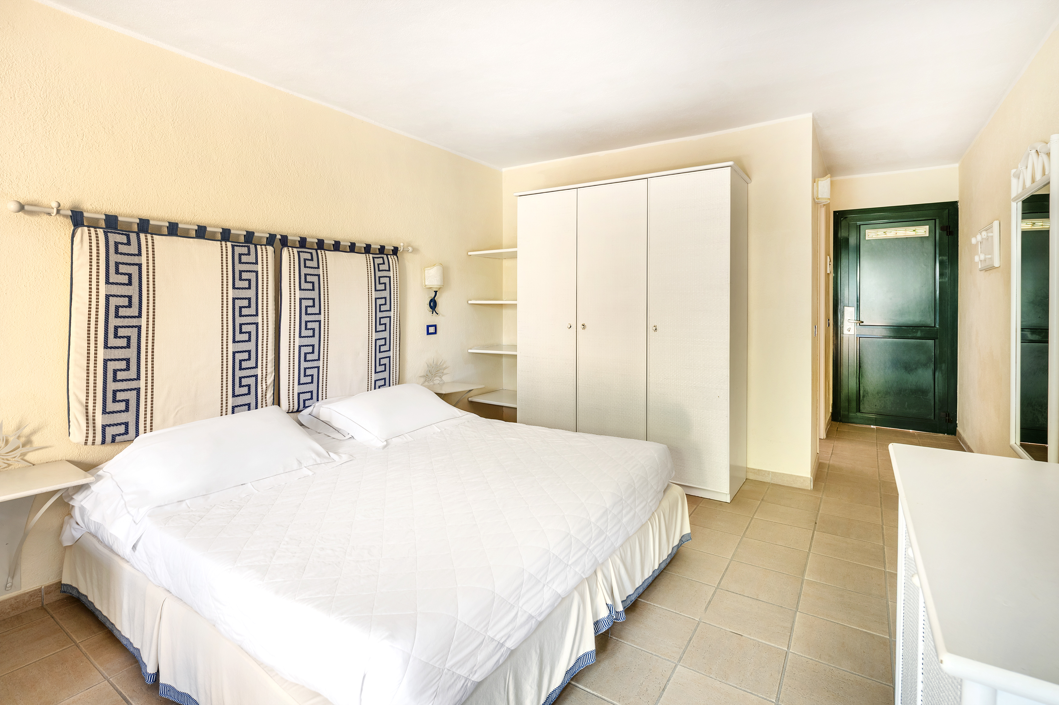 Double Single Superior