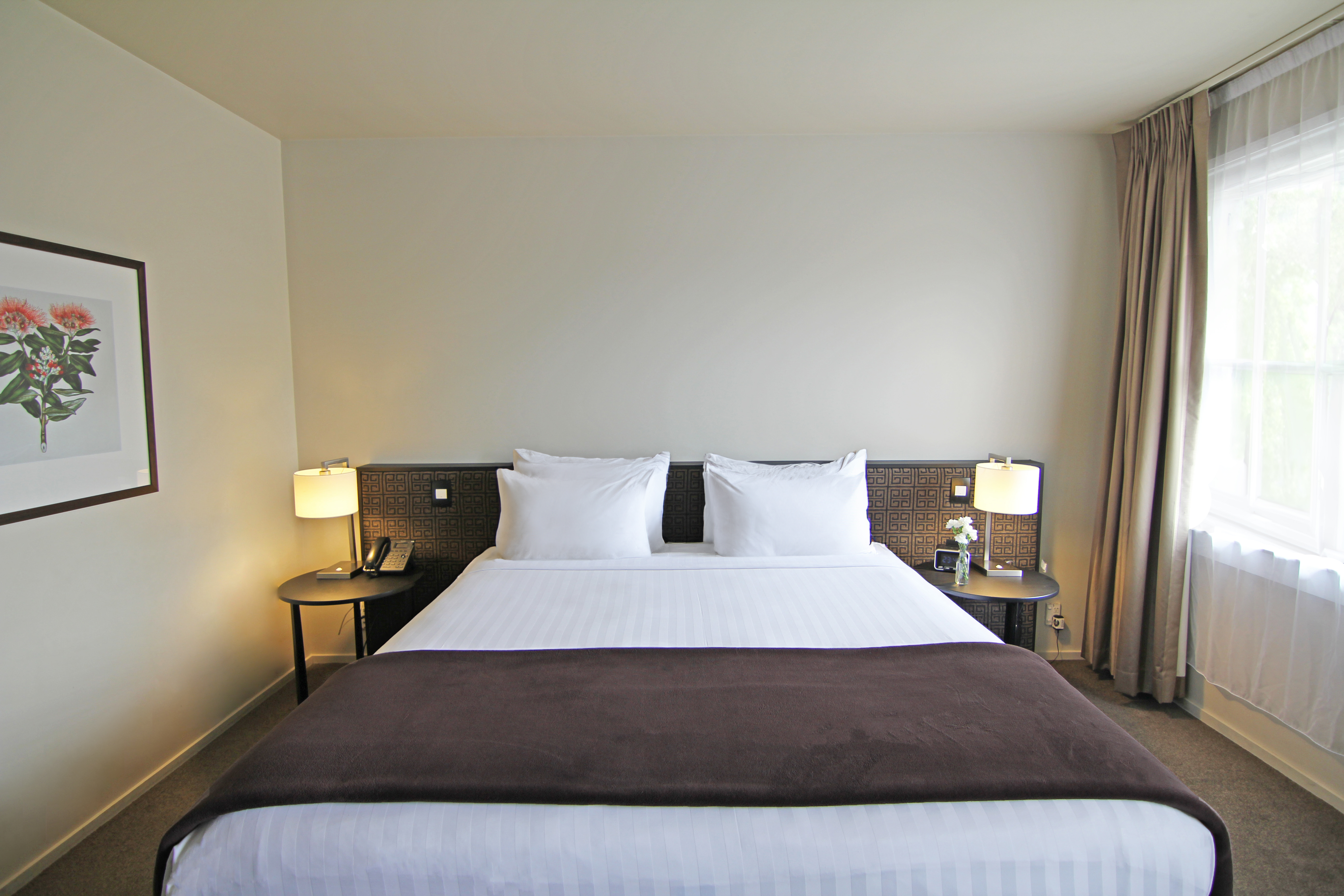 Double Classic Queen Bed